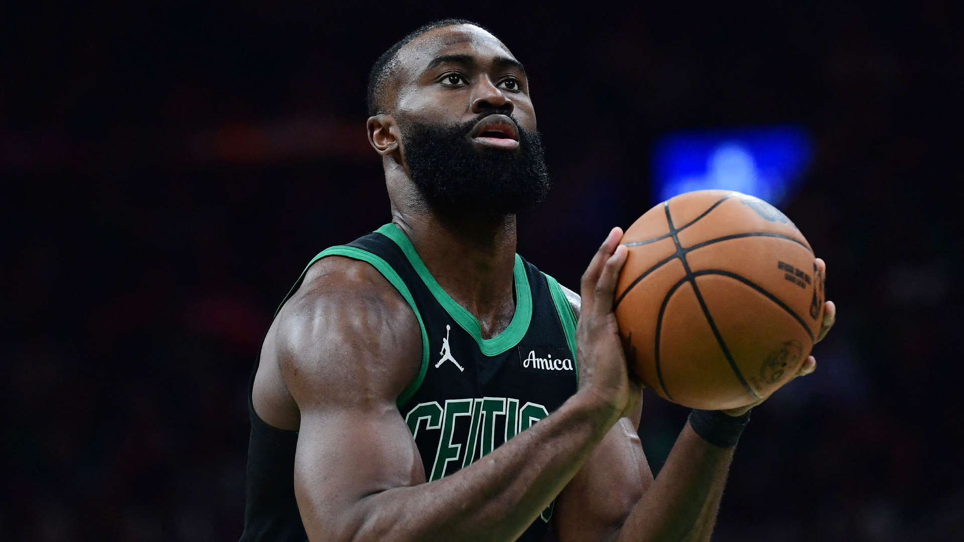Jaylen Brown shooting for the Boston Celtics.