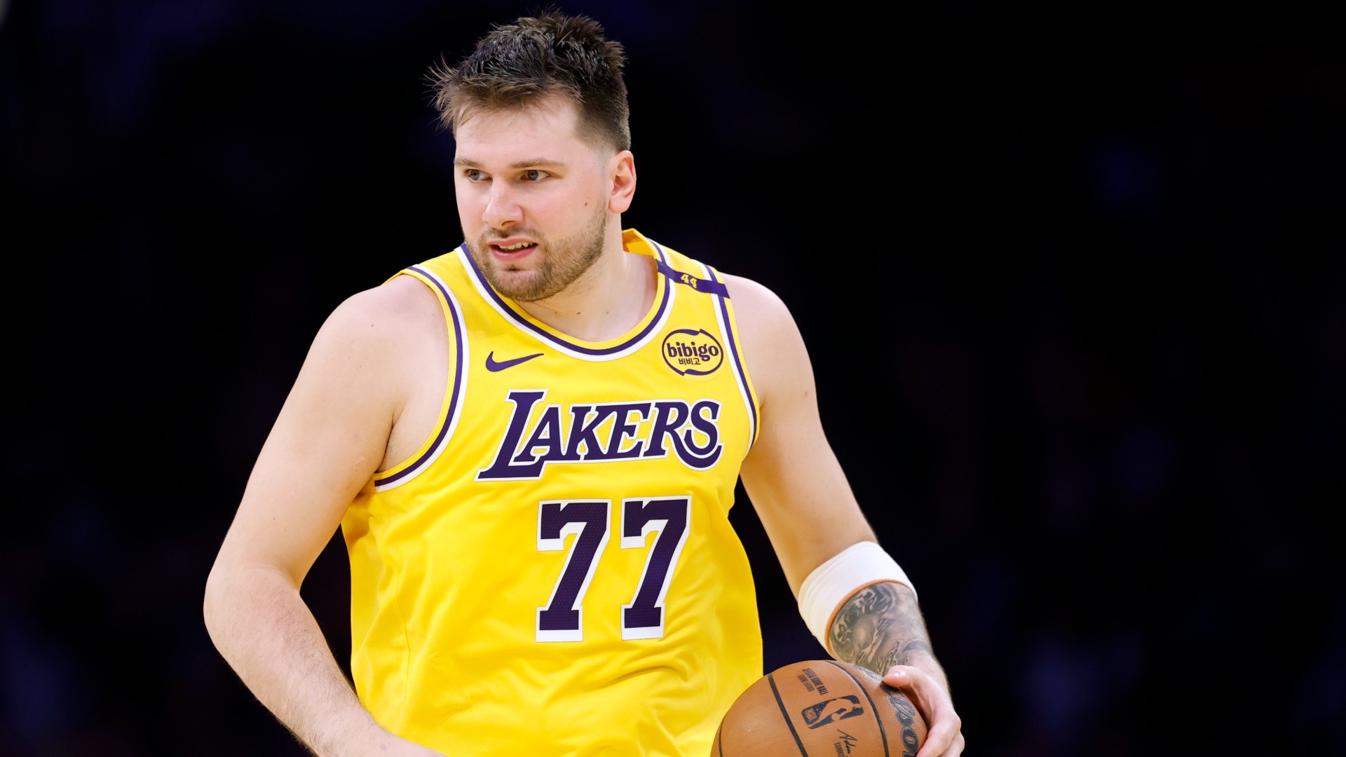 Lakers extend Doncic 3 years, $165m