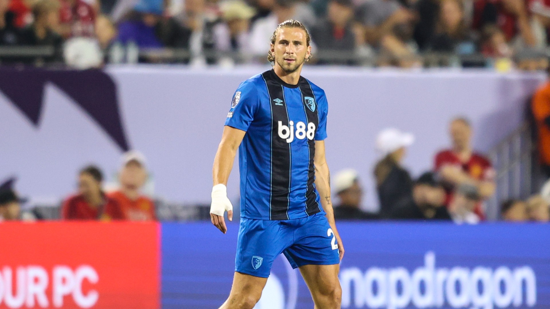 Zabarnyi signs for PSG