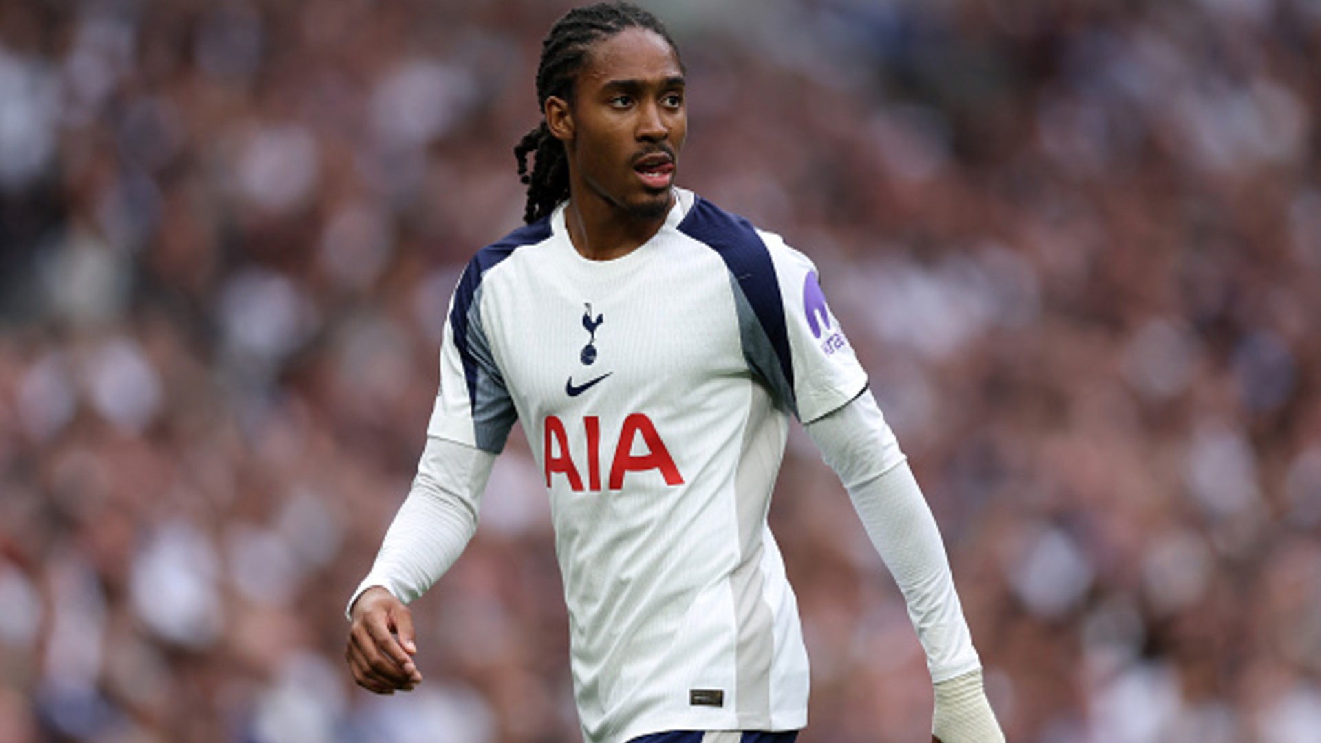 Spence signs new Spurs deal