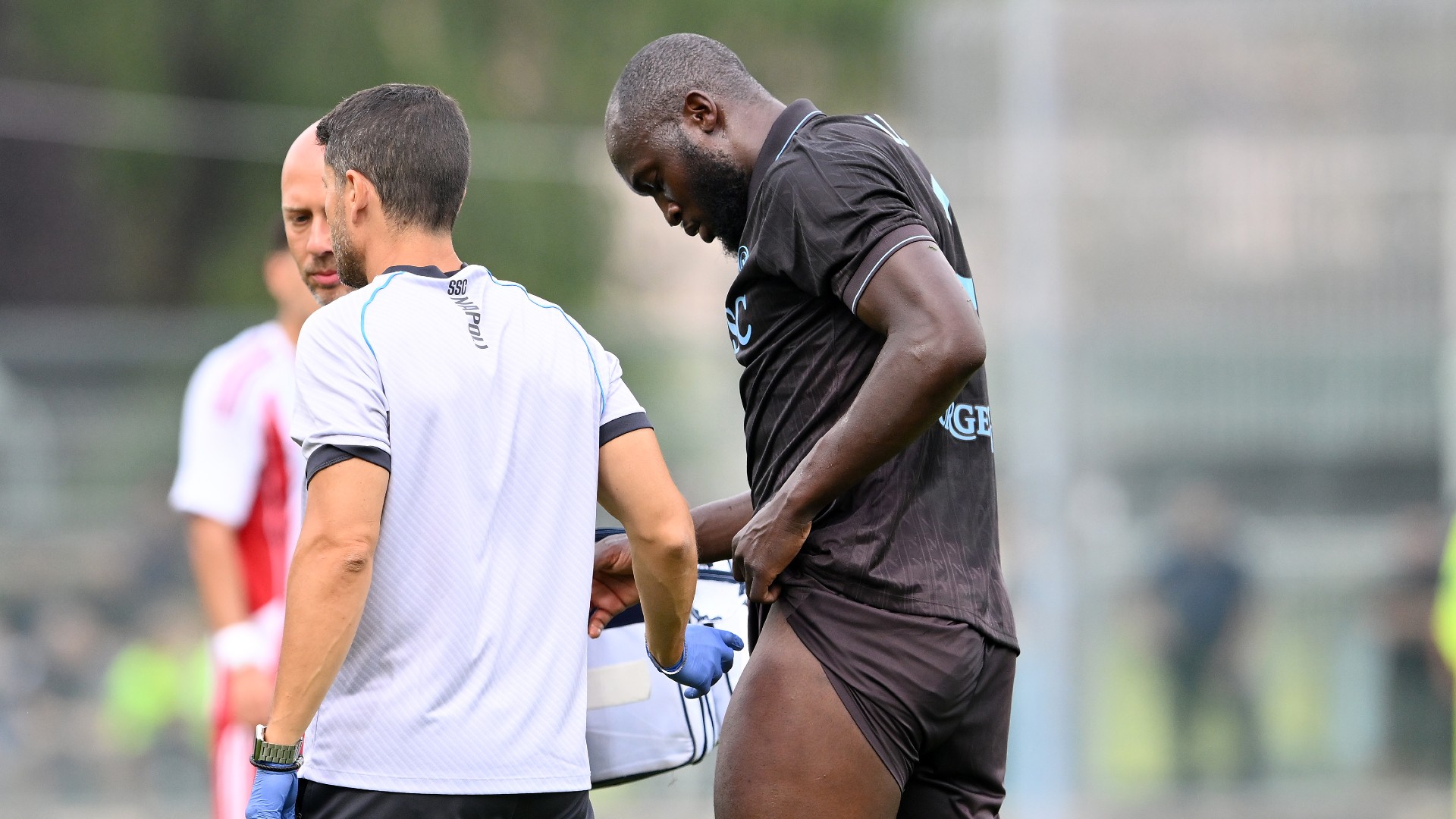 Lukaku out with thigh injury