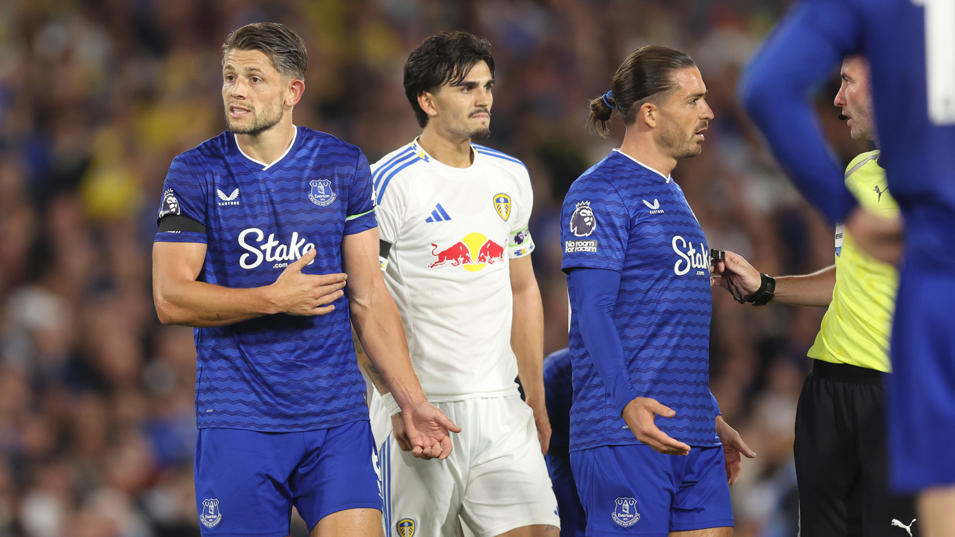 Moyes rages at late Leeds penalty