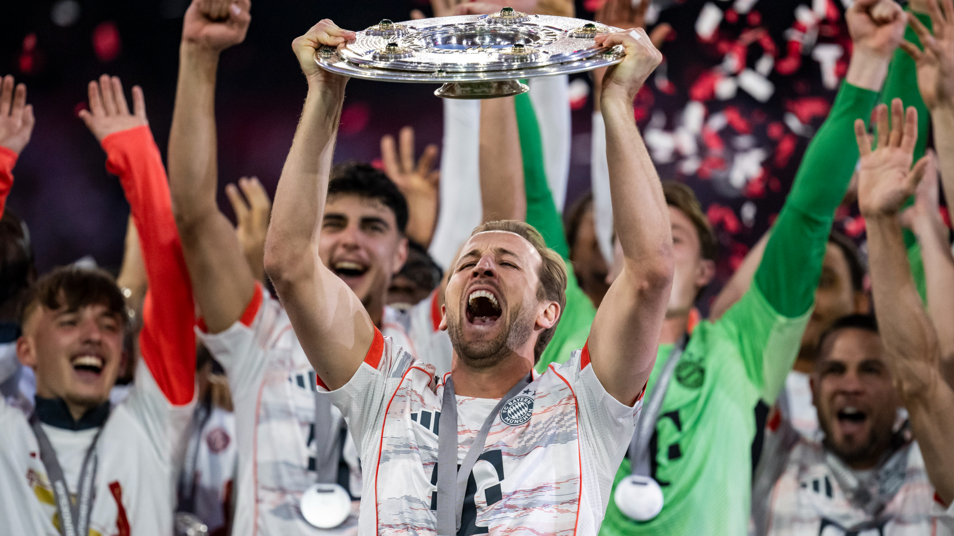 Bayern backed for another title win