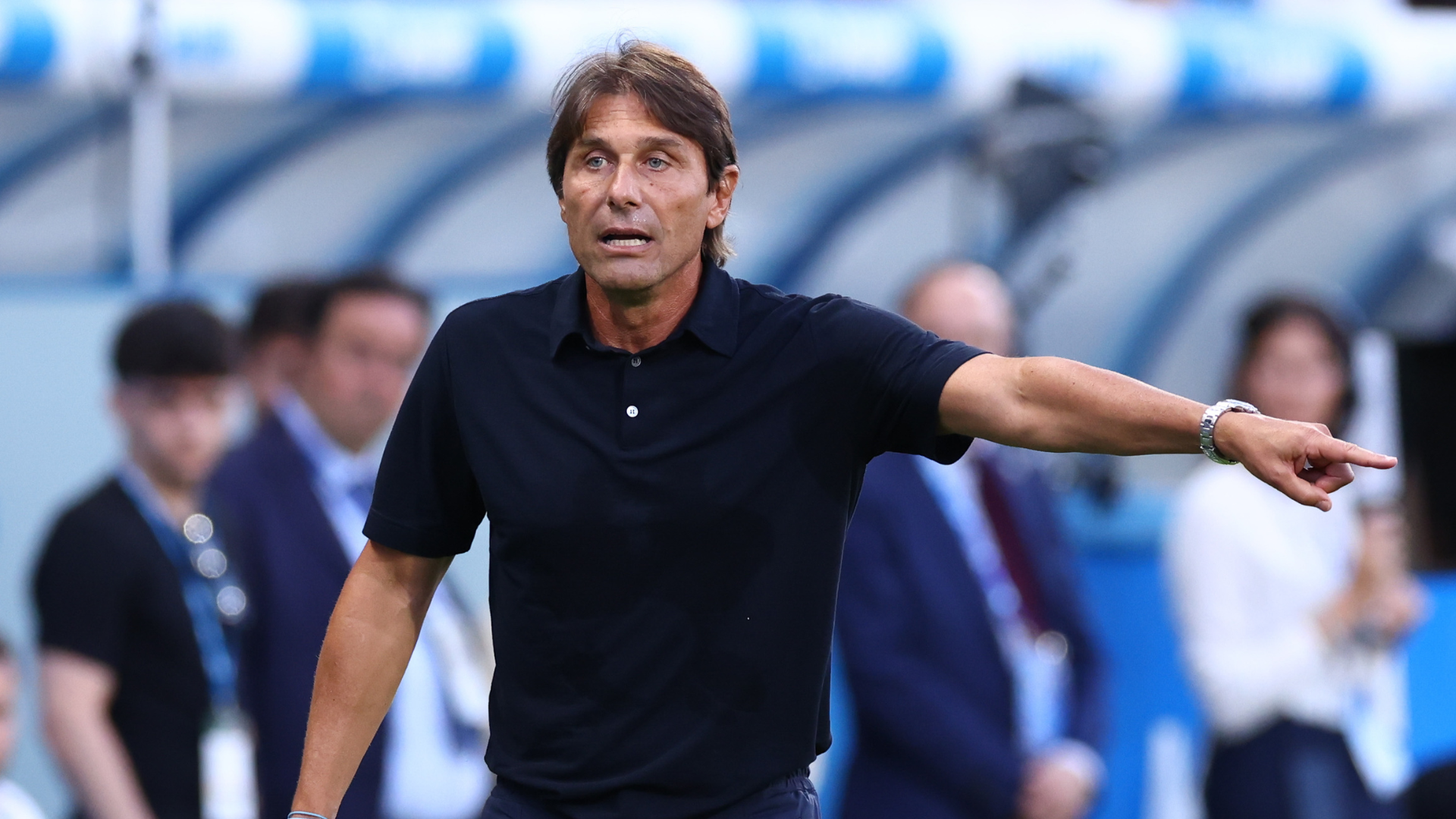 Conte tempers Napoli title talk
