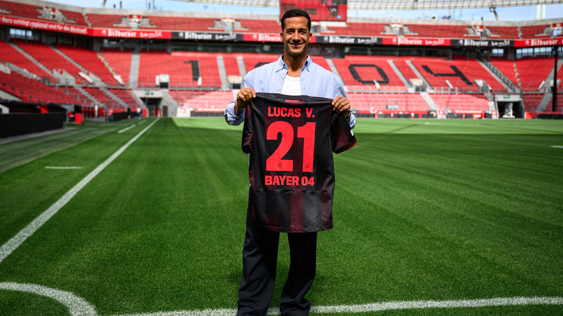 Vazquez joins Leverkusen