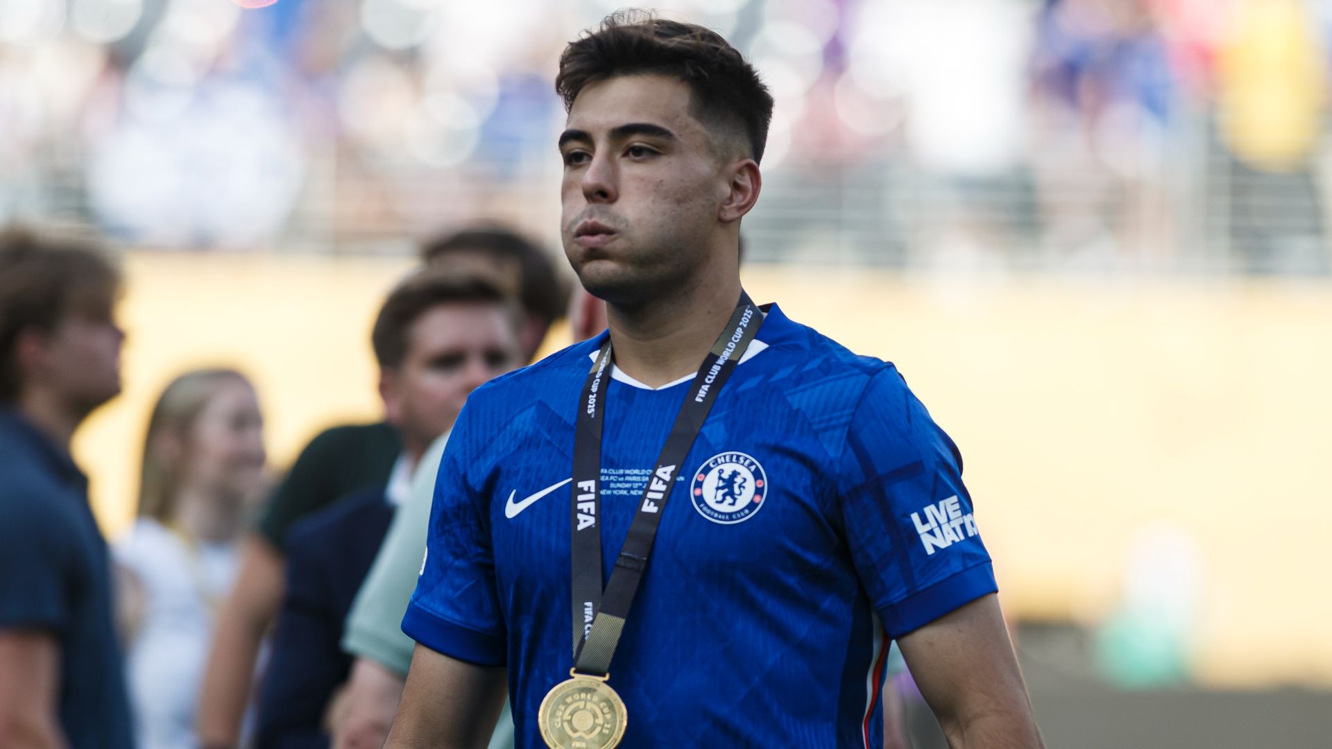 Anselmino joins Dortmund on loan