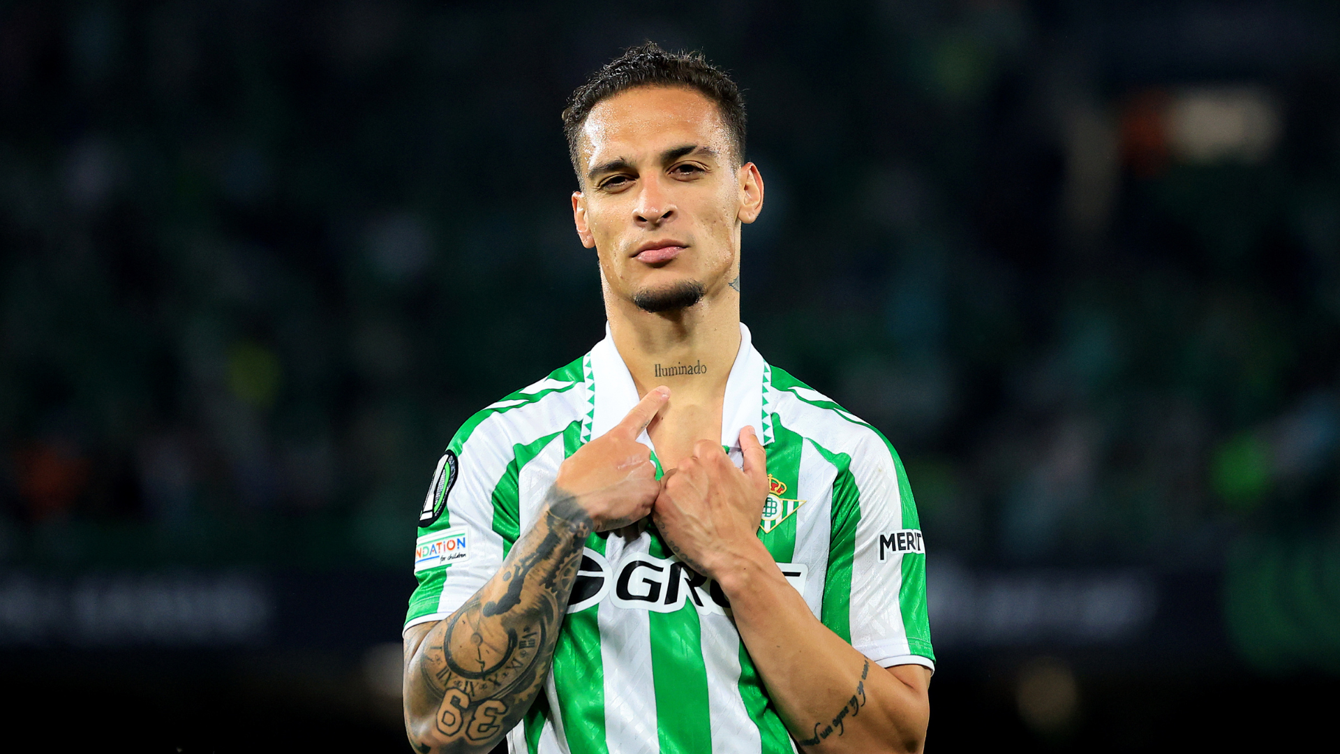 Antony completes Real Betis move