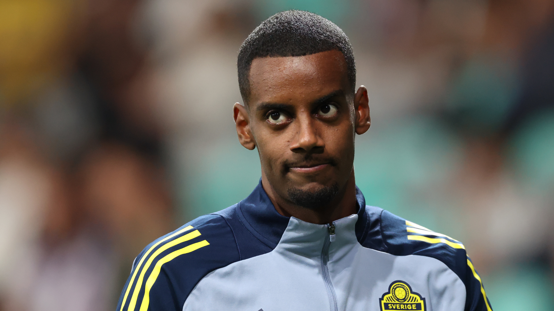 Isak benched in Sweden draw