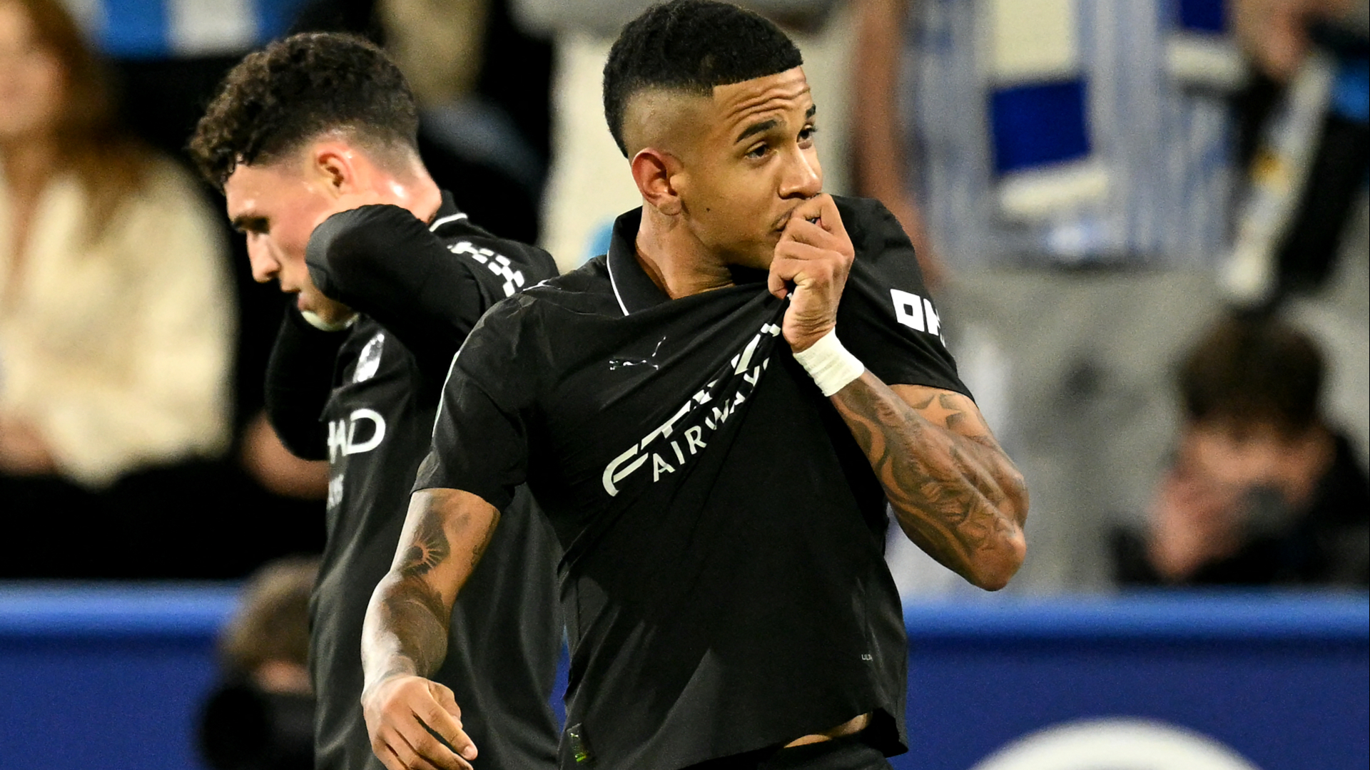 Savinho pens new City deal