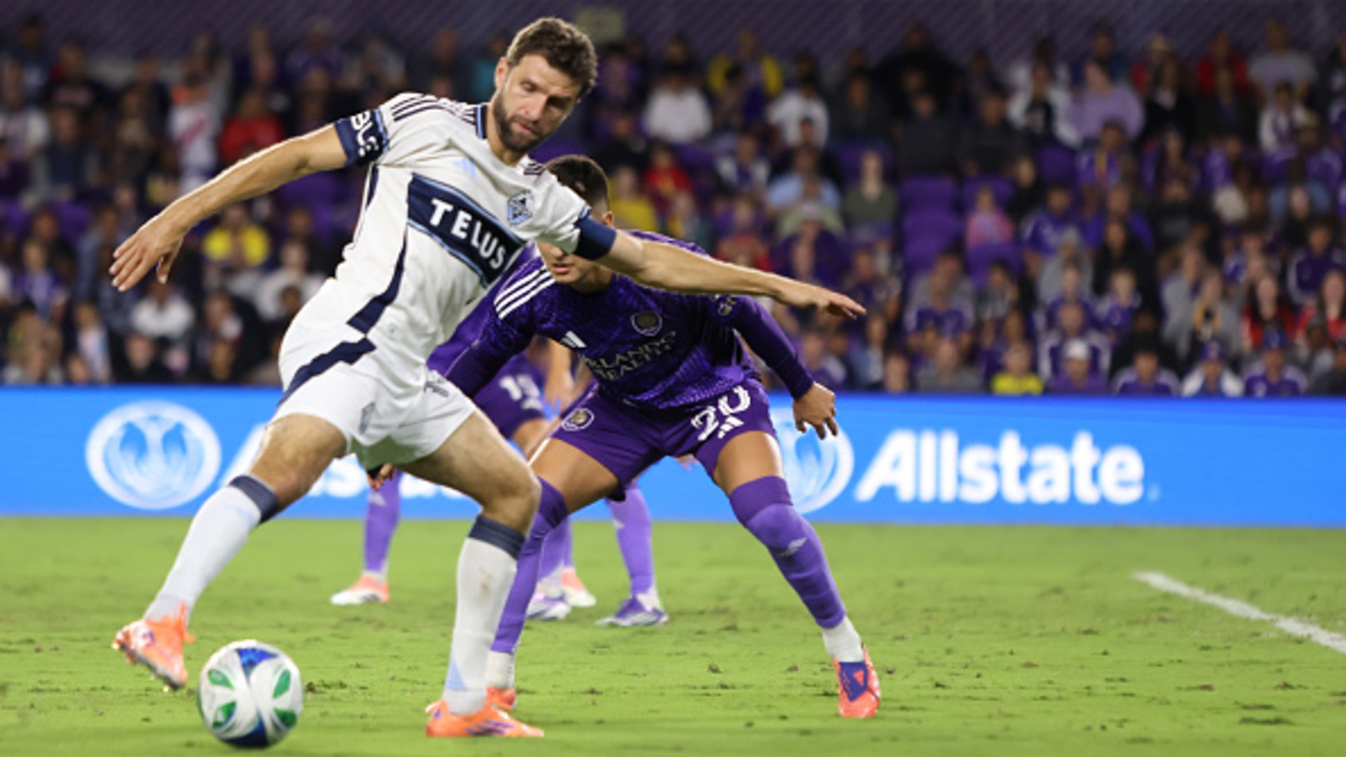 Muller late show sees Vancouver win