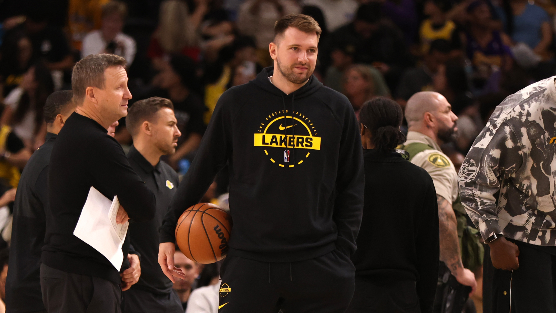 Redick: Doncic will play v Suns