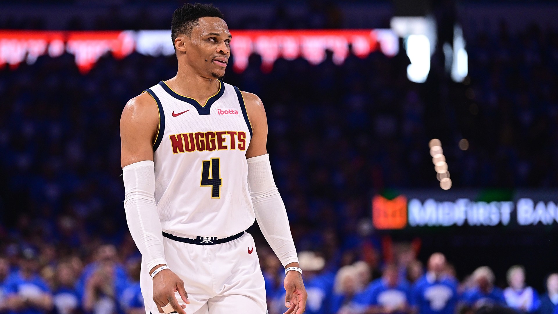 Westbrook to sign with Kings