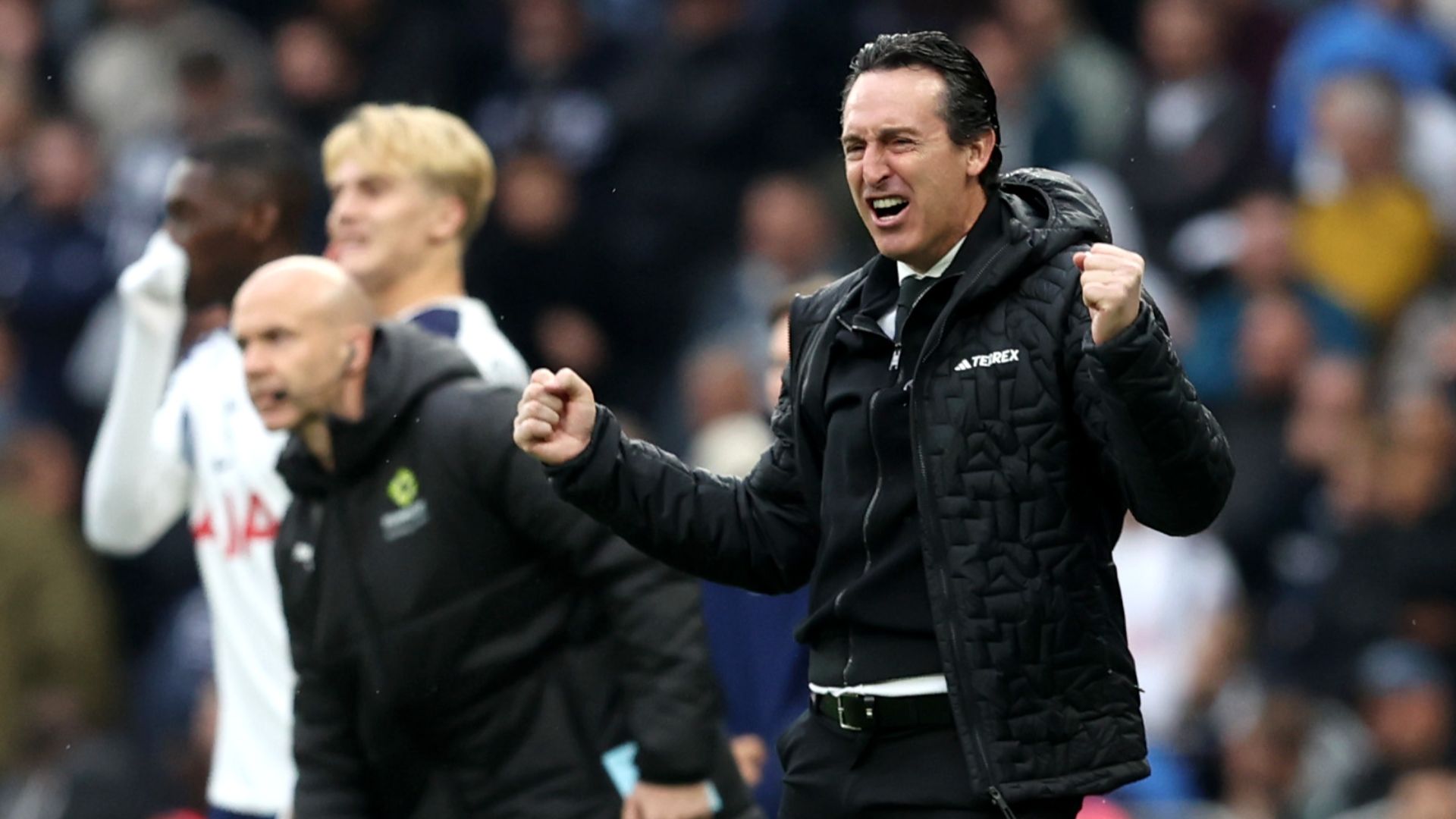 Emery: Villa playing for fans