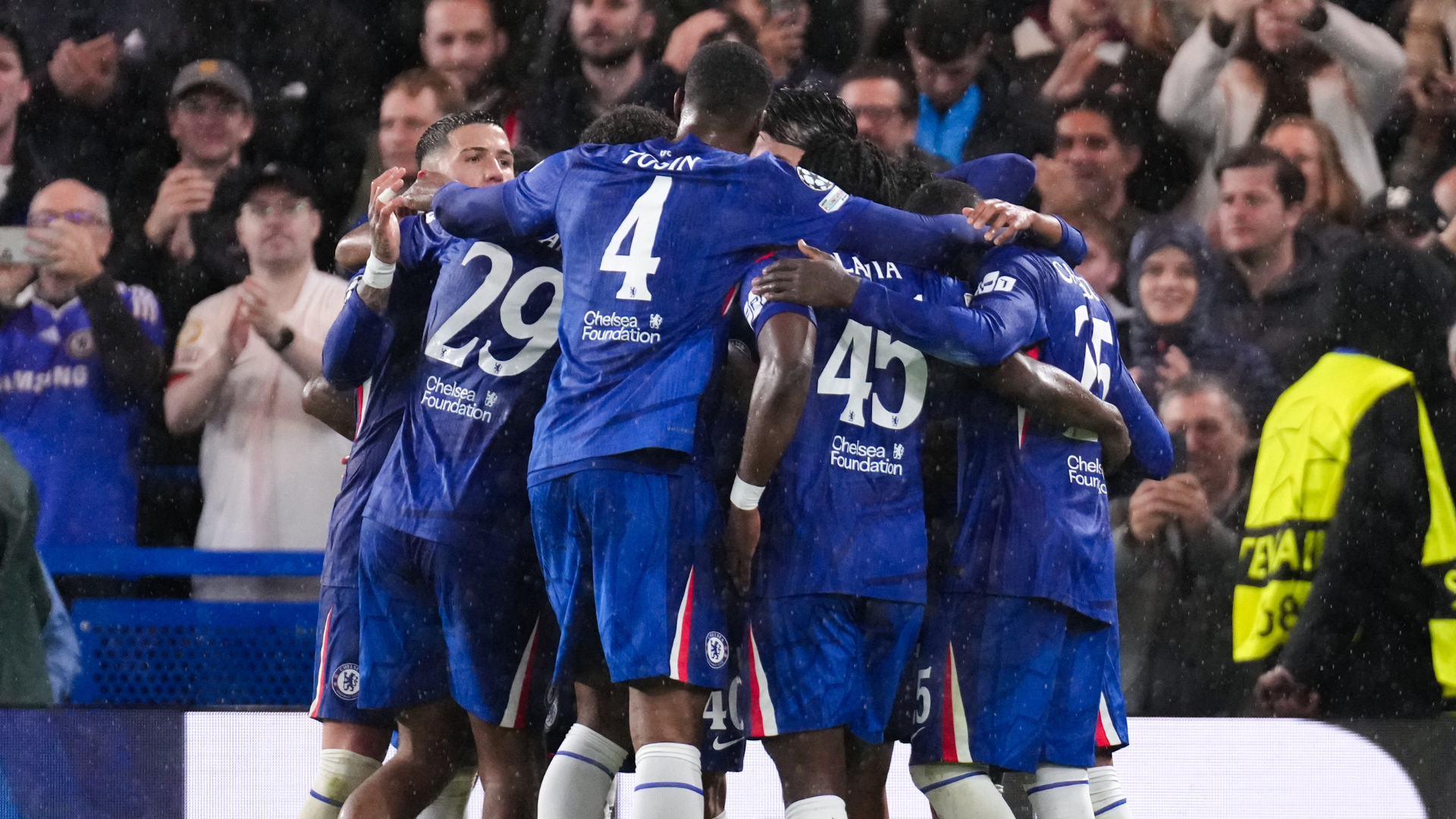 Report: Chelsea 5-1 Ajax