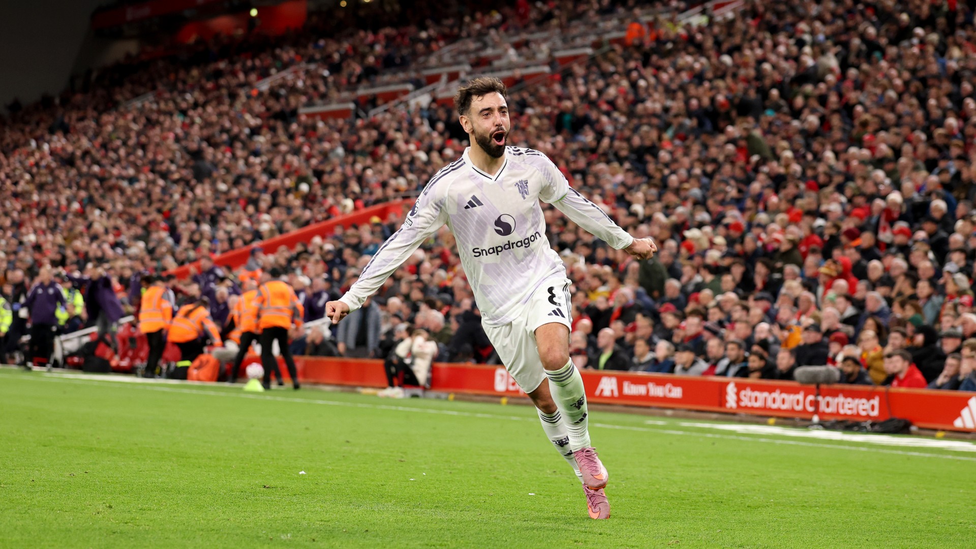 Fernandes not discussing future