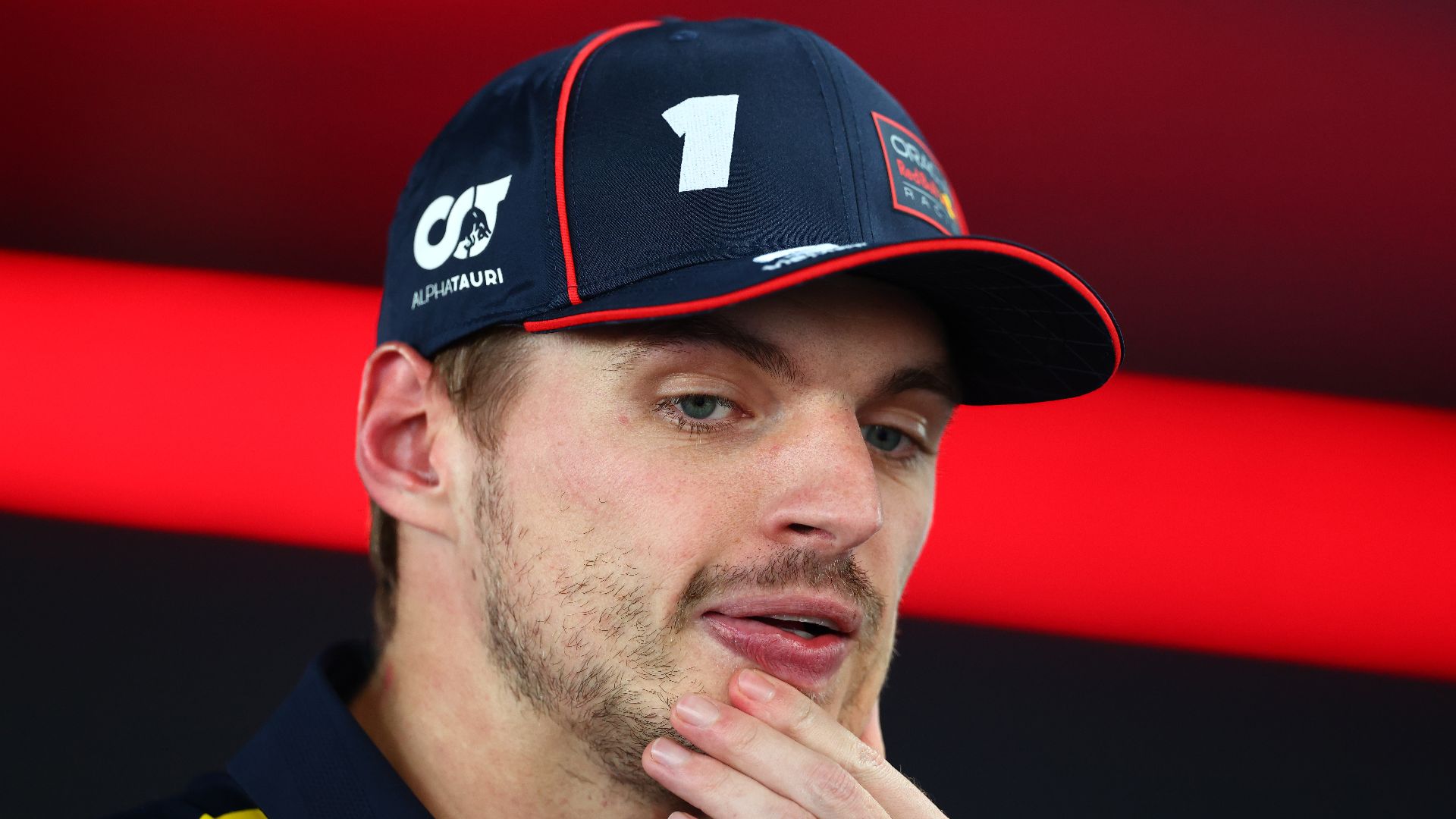Verstappen needs 'people to retire'