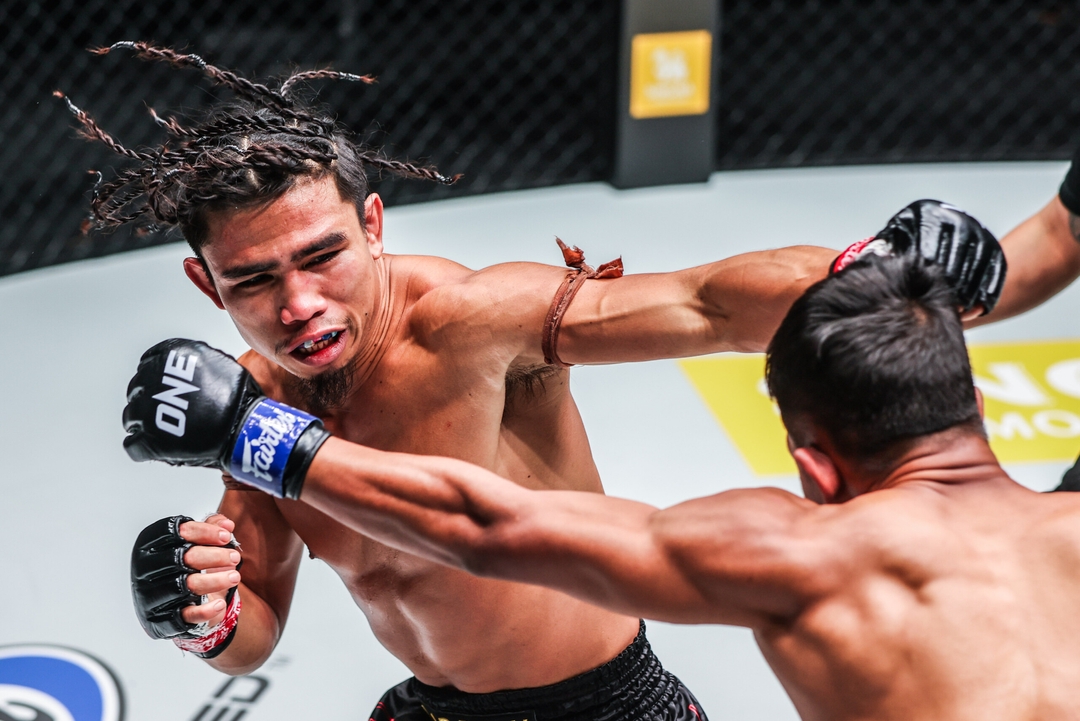 Suriyanlek vs. Decho II Headlines ONE Friday Fights 131 on Halloween ...