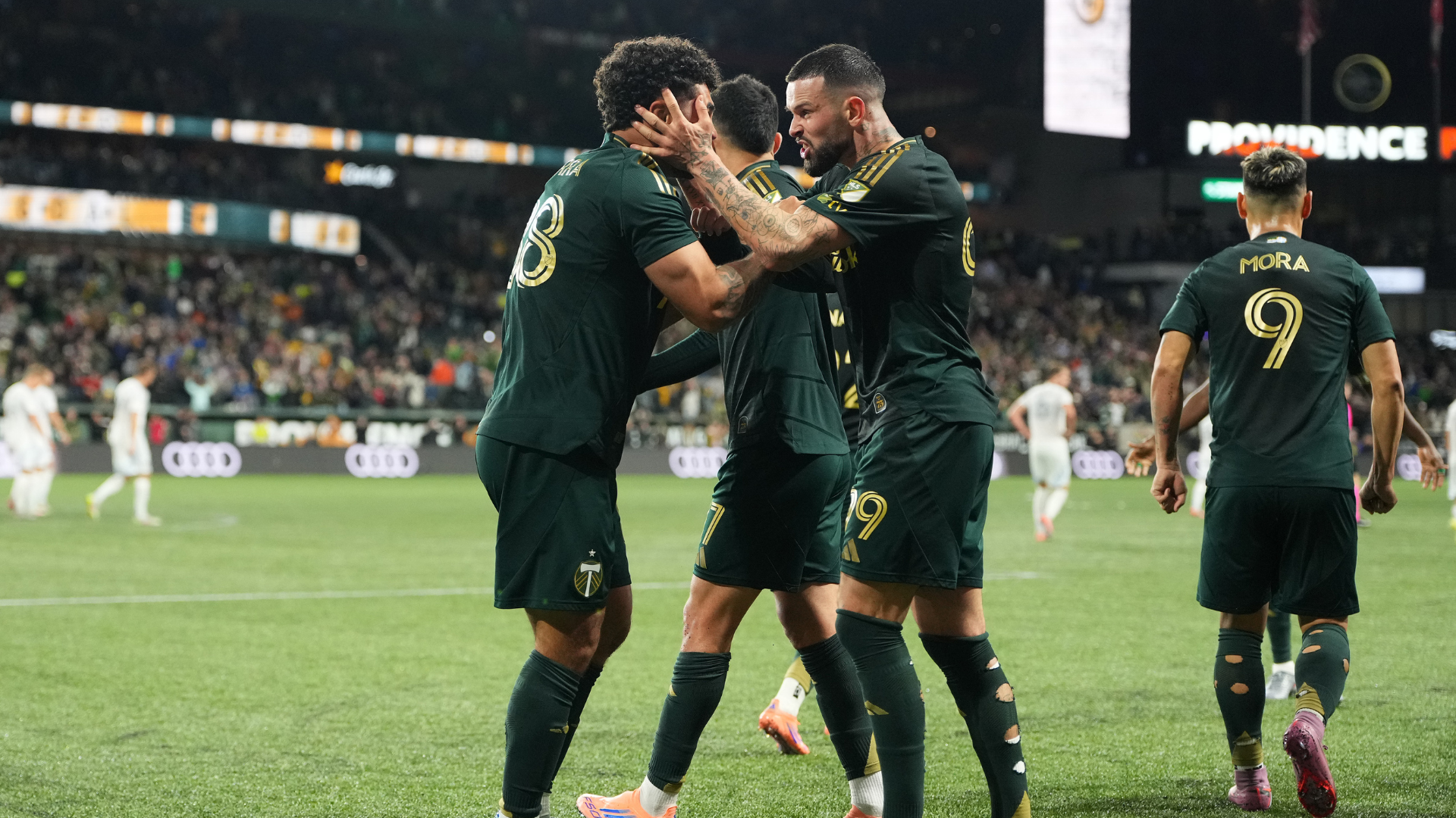 MLS: Guerra keeps Portland alive