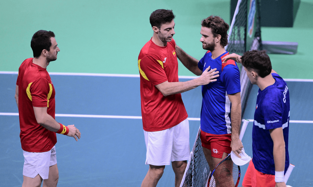 كأس ديفيس: إسبانيا تقلب تأخرها أمام تشيكيا وتبلغ نصف النهائي