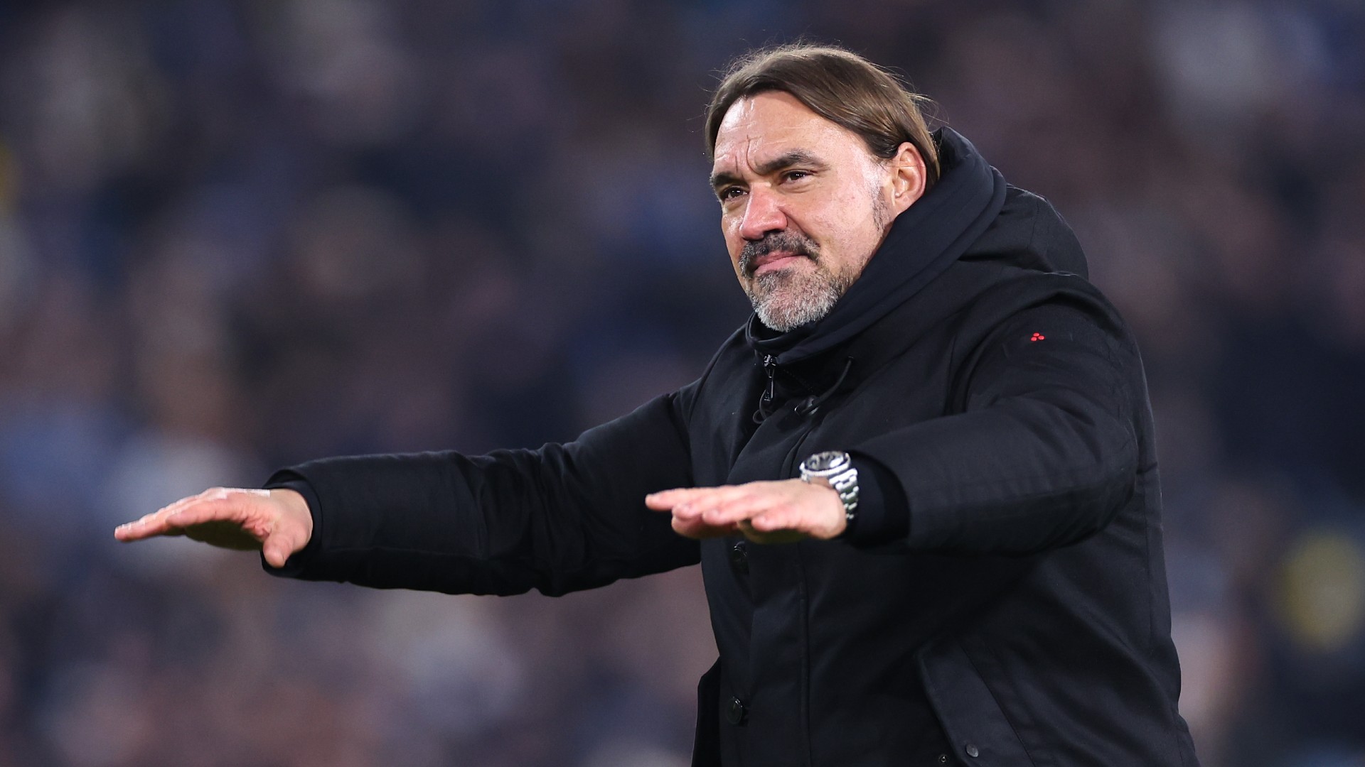 Farke buoyed by Elland Road noise