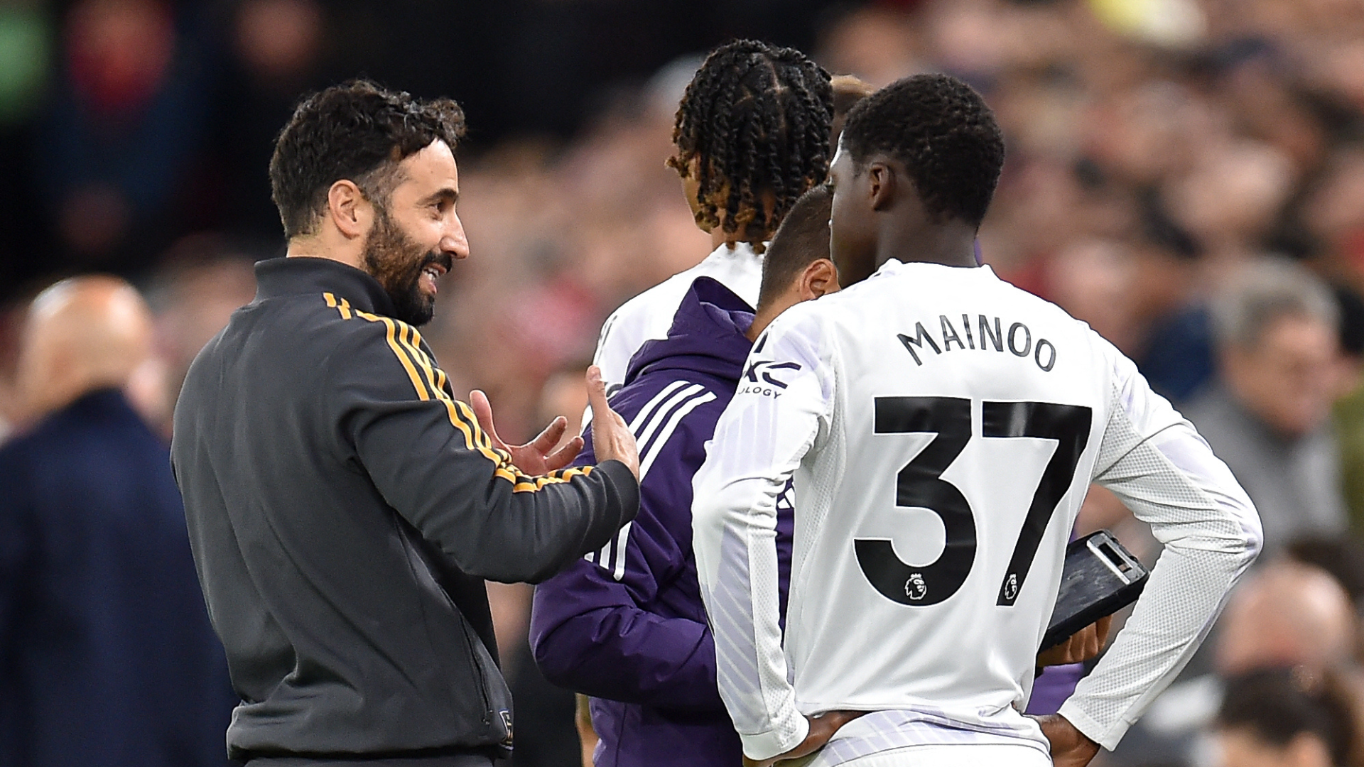 Amorim defends Mainoo omission