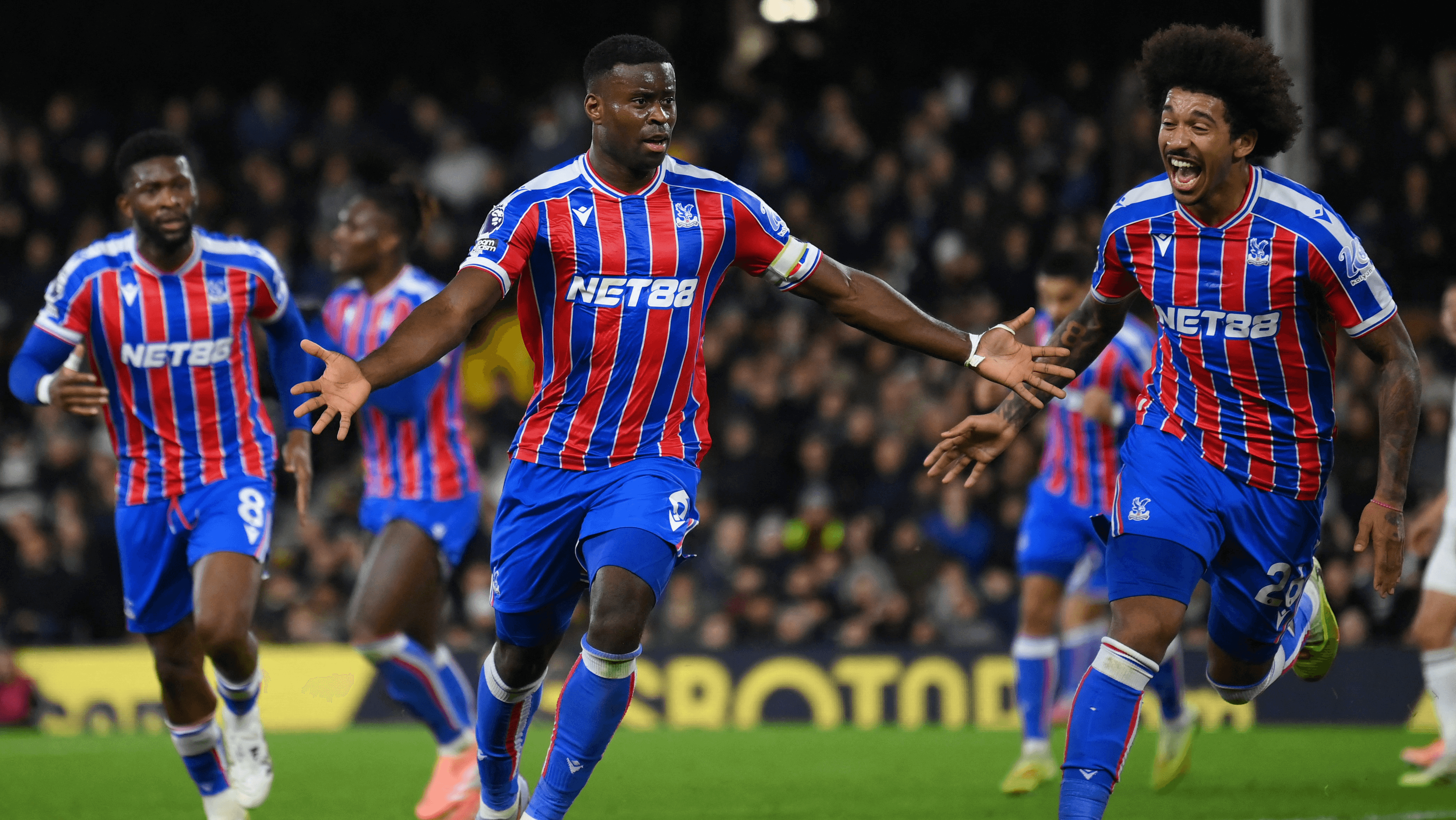 كريستال بالاس إلى المركز الرابع