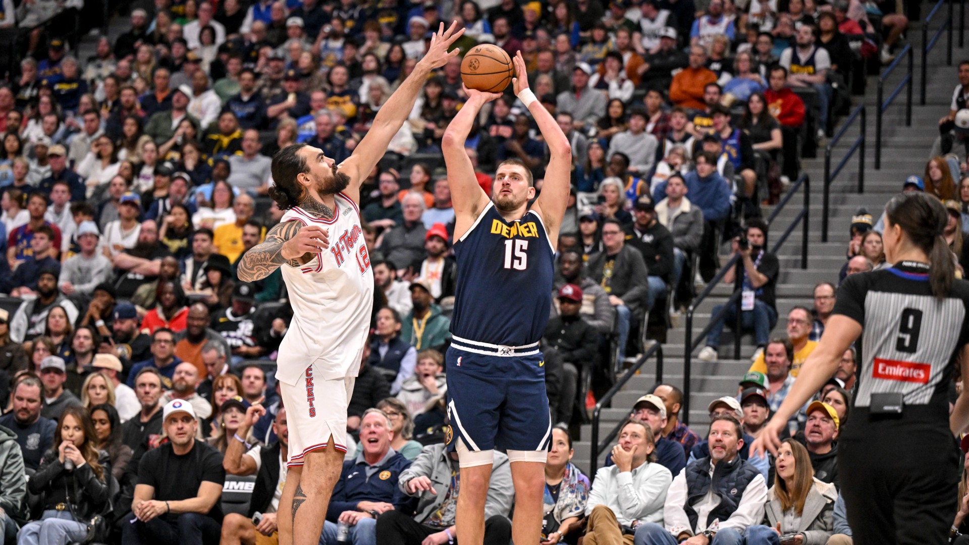 Jokic lifts Nuggets over Rockets
