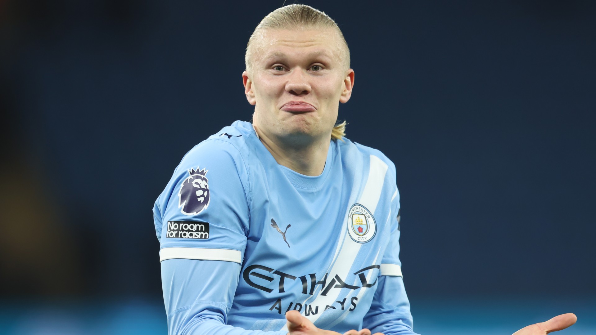 Haaland quicker than Messi to 200