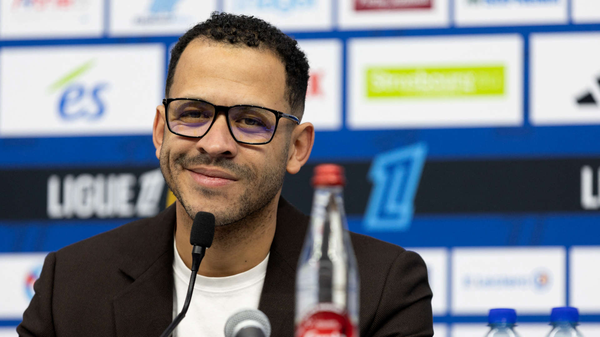 Chelsea clinch Rosenior appointment