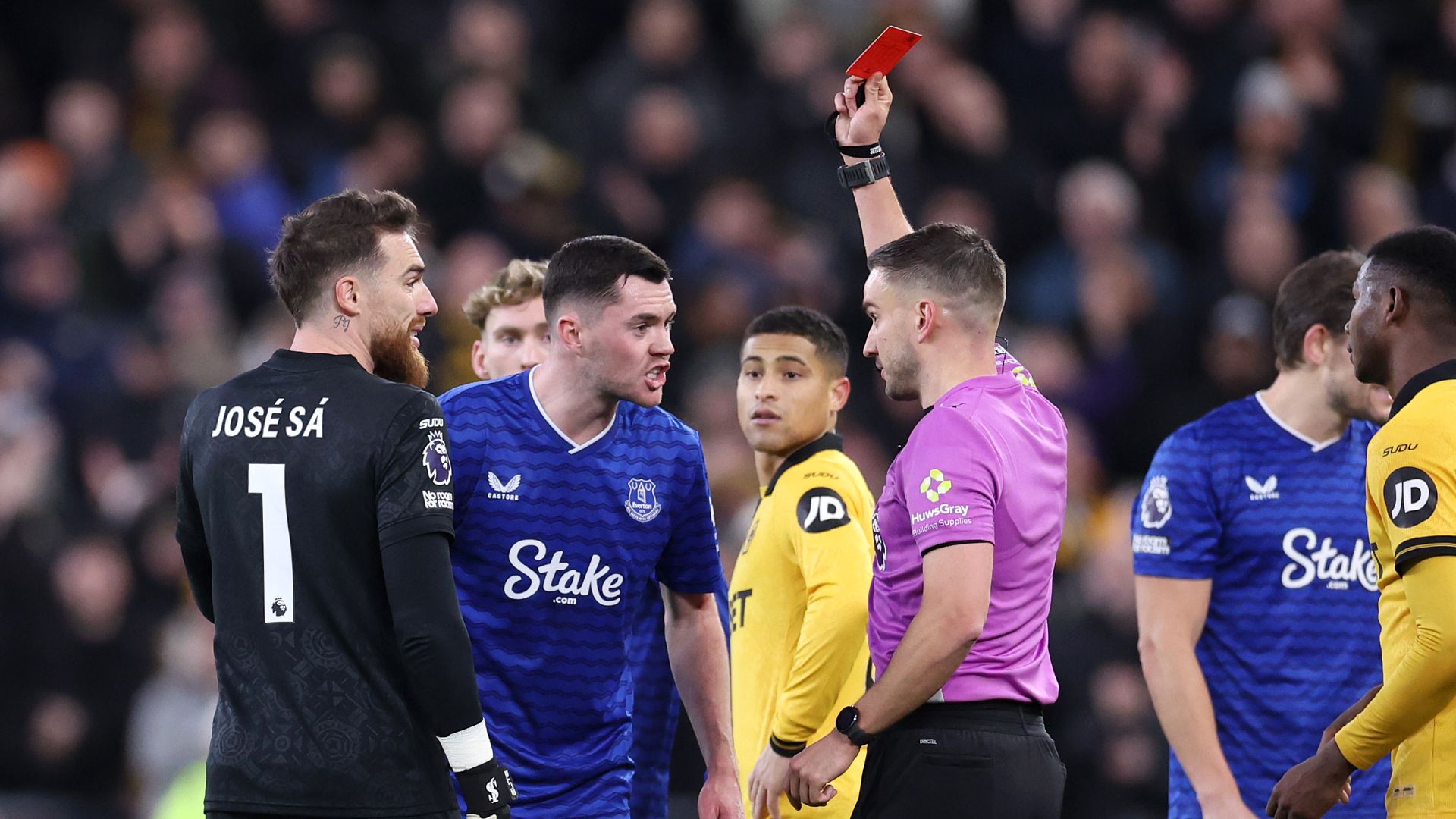 Moyes rues Keane's 'ridiculous' red