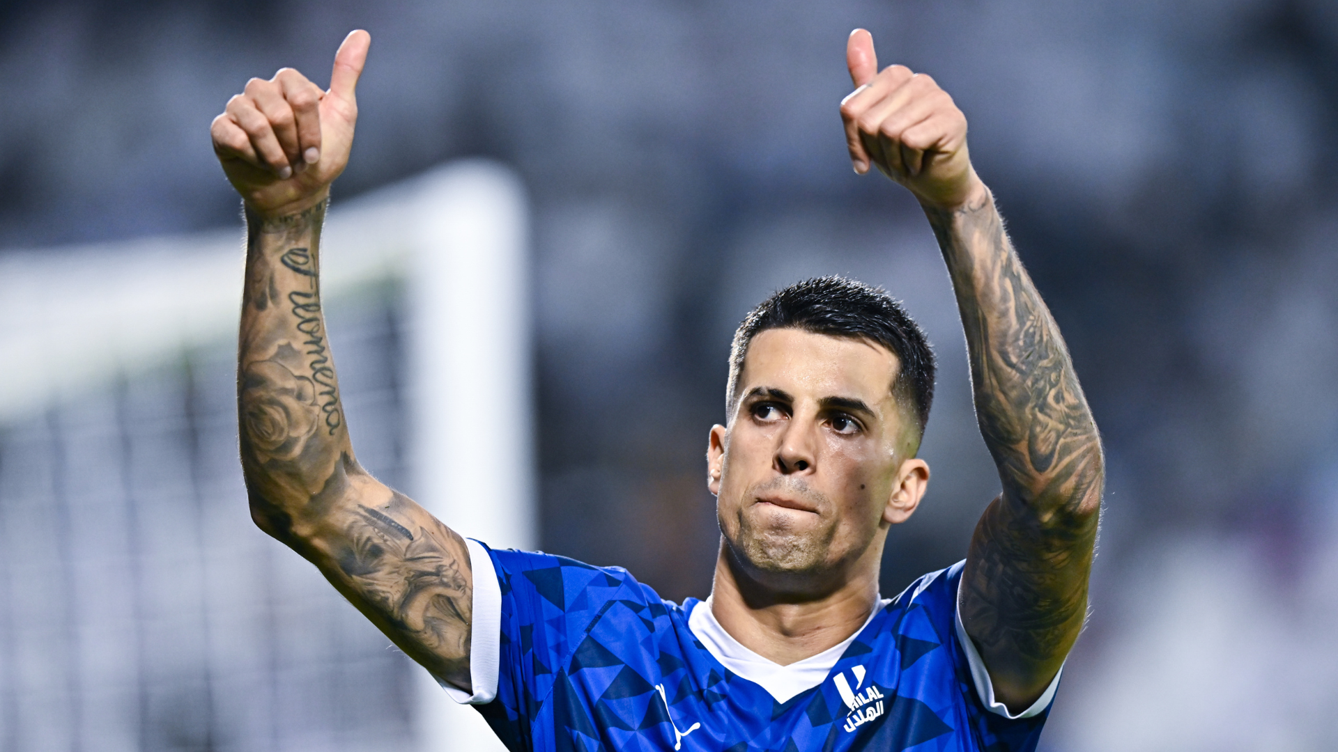 Cancelo completes Barca return