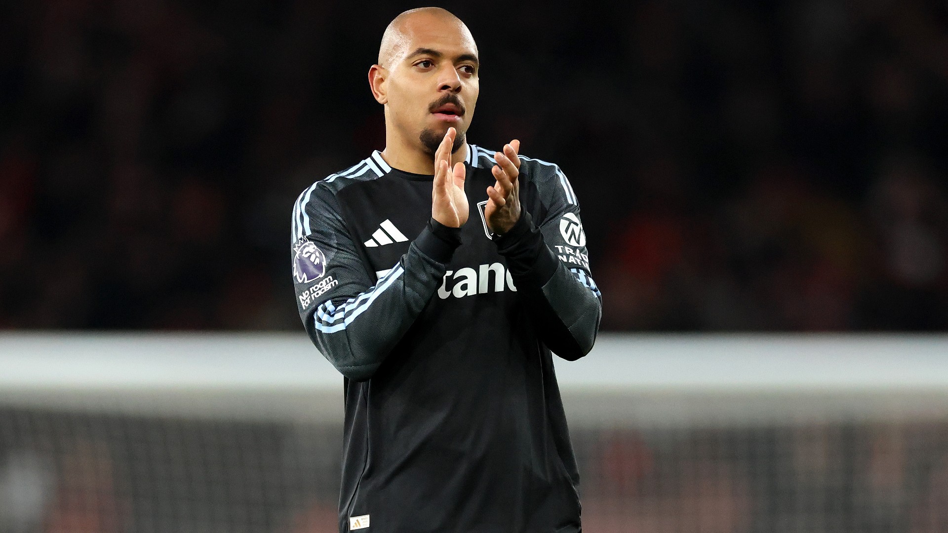 Villa sell Malen to Roma