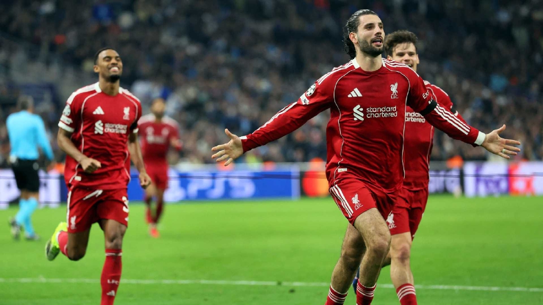 Liverpool triumfuje nad Marsylią po emocjonującym starciu w Lidze Mistrzów!