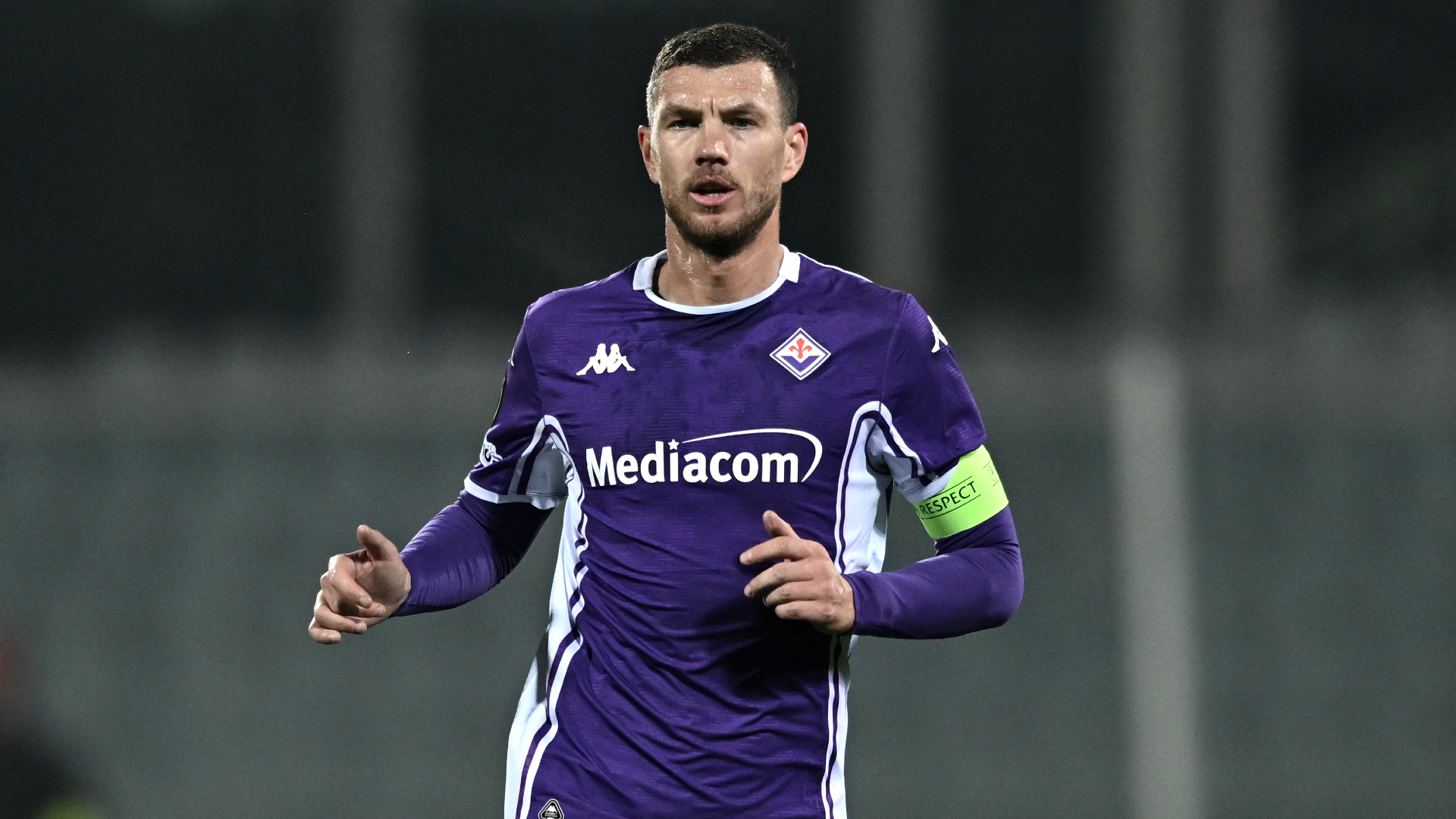 Dzeko back in Germany with Schalke