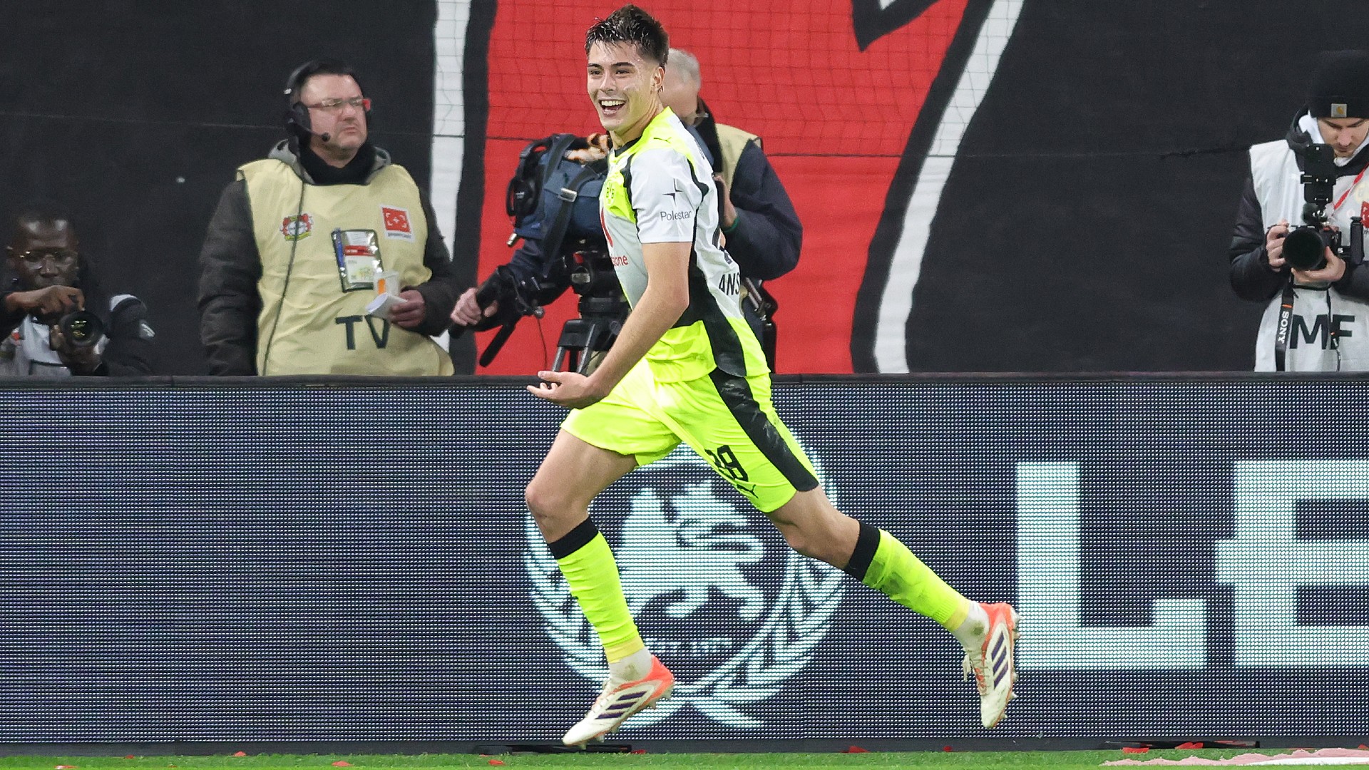 Chelsea recall Anselmino from BVB