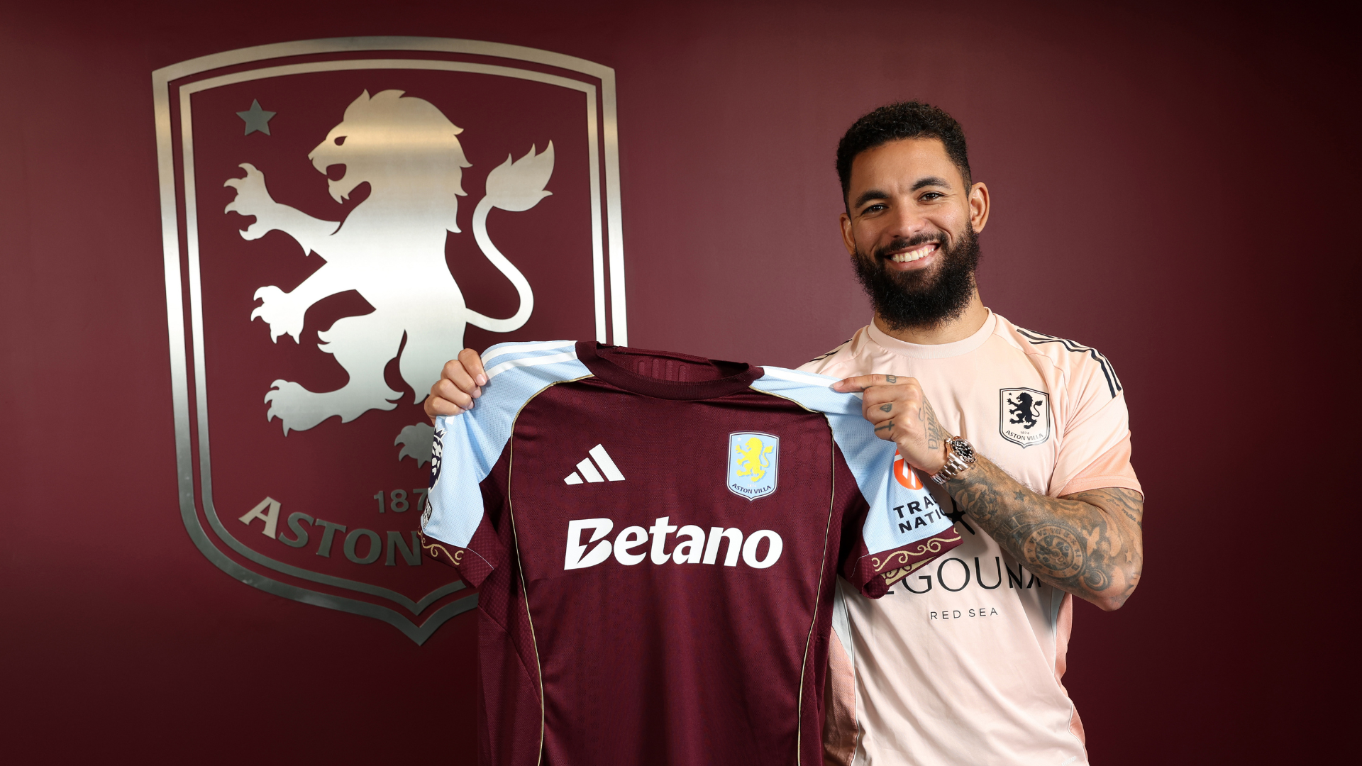 Douglas Luiz returns to Aston Villa