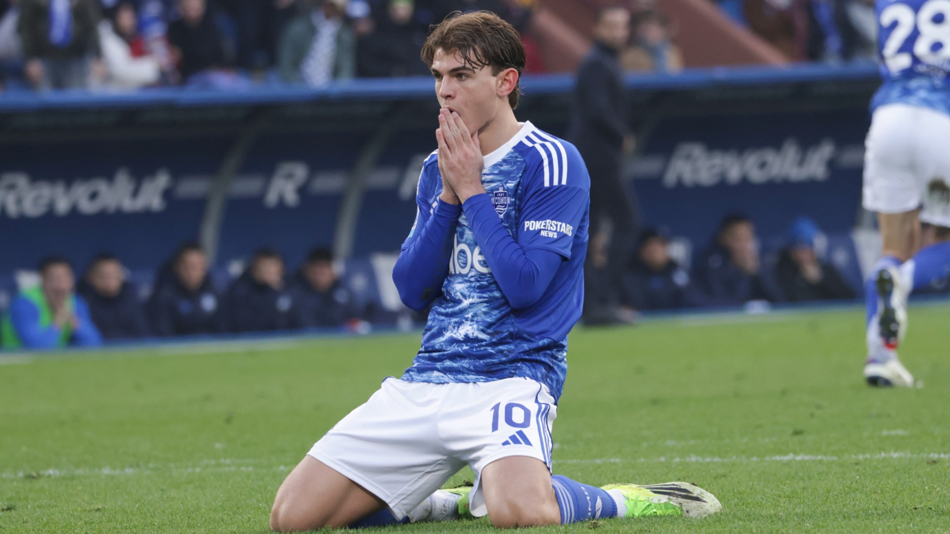 Fabregas reassures tearful Paz