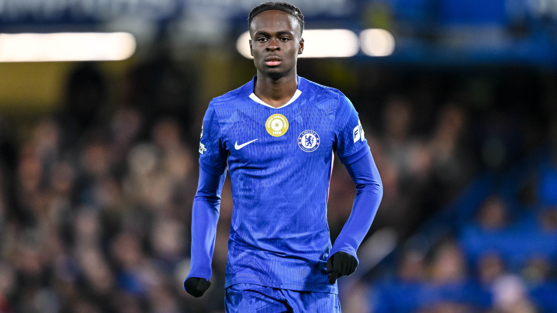 Everton sign George on loan