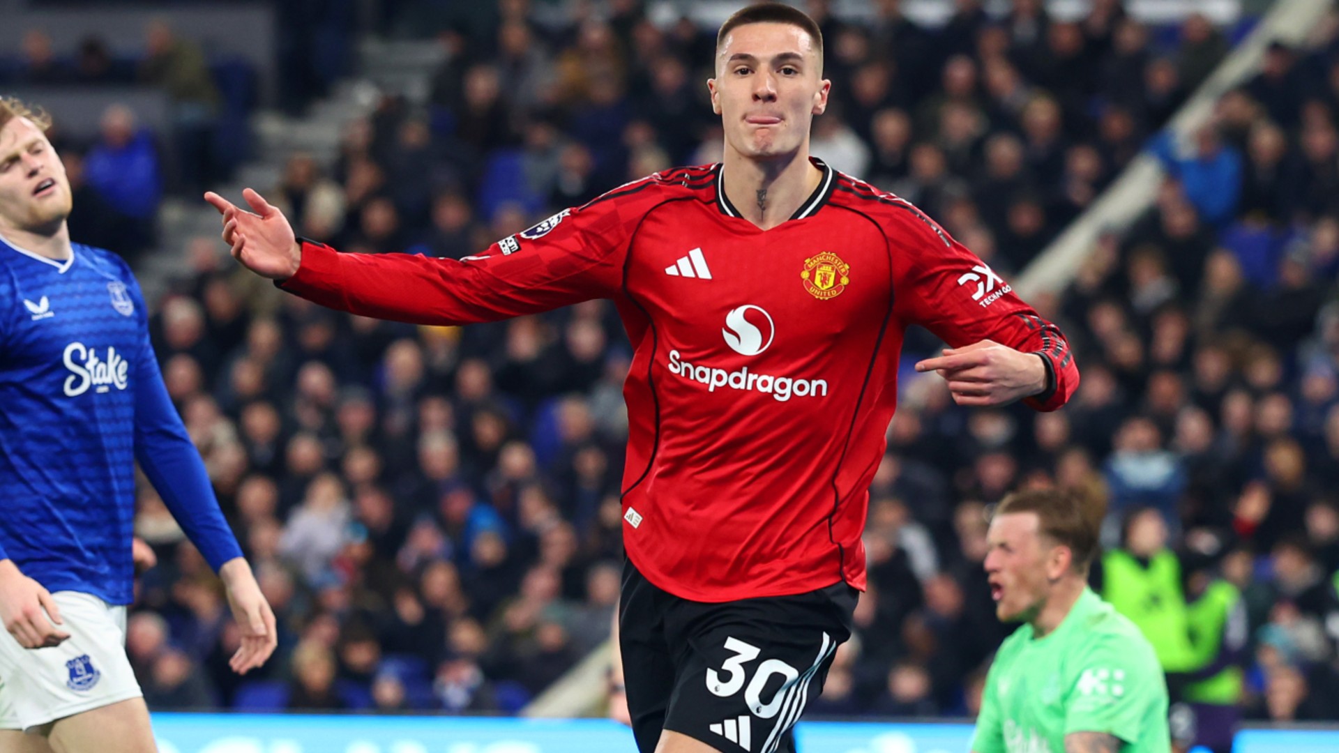 Carra: United guaranteed top four