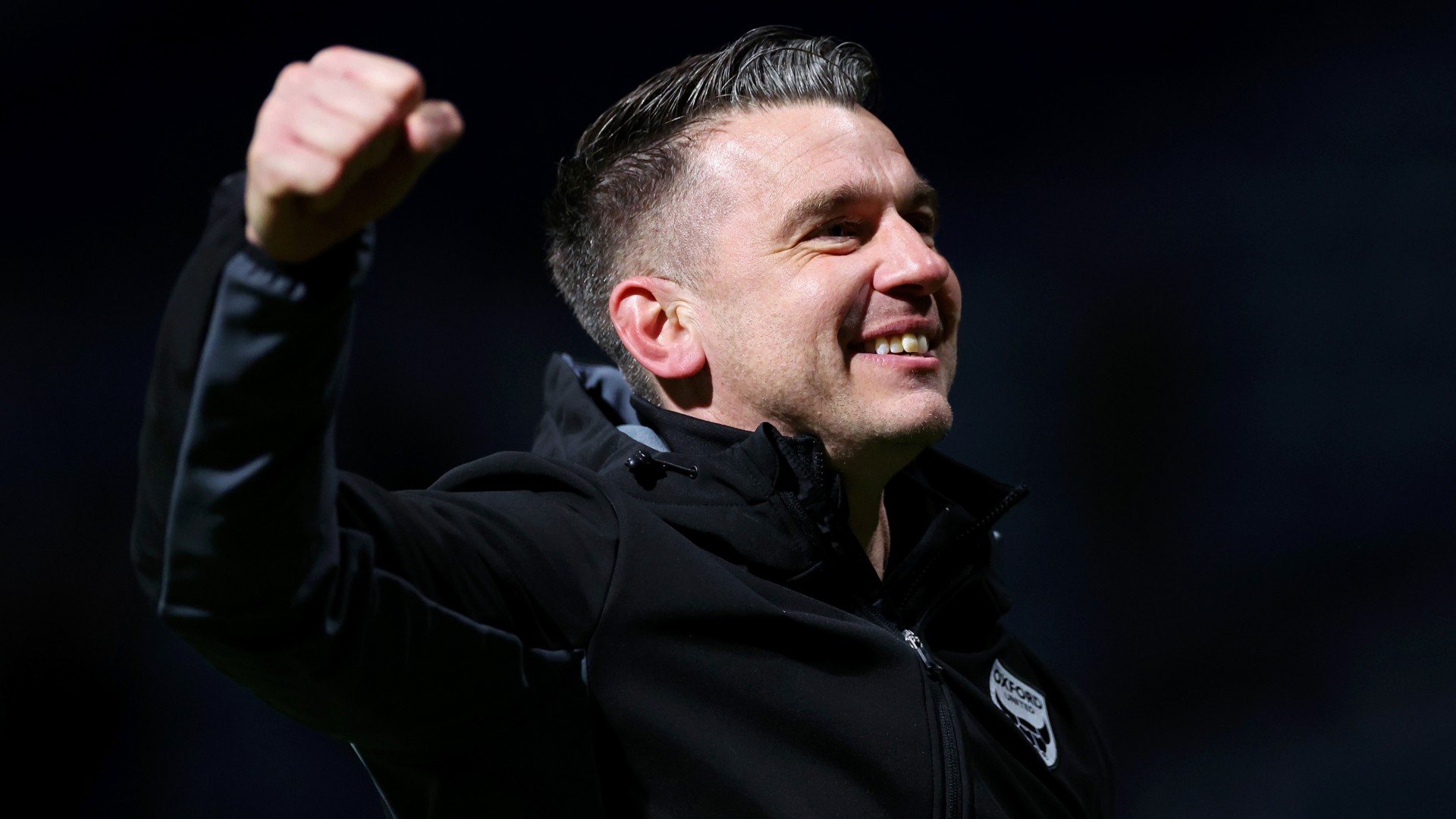 Bloomfield urges calm at Oxford