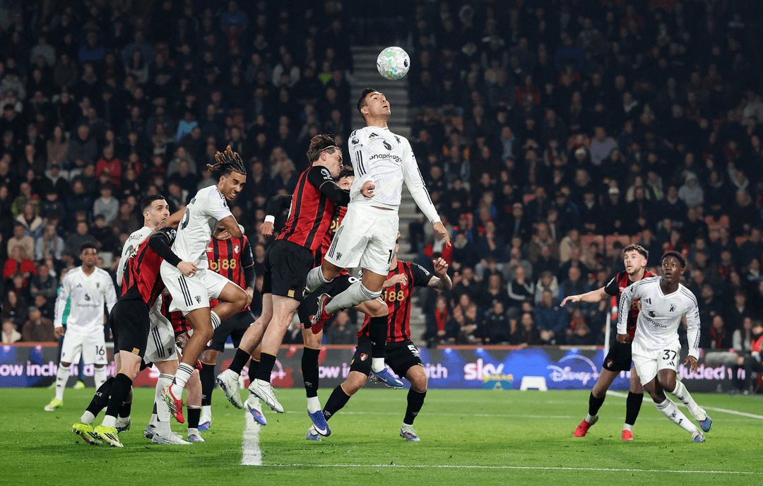 تعادل مثير يحسم قمة بورنموث ومانشستر يونايتد.. طرد ماغواير يُشعل اللقاء!