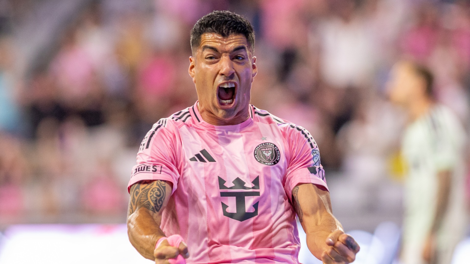 Suarez open to Uruguay recall