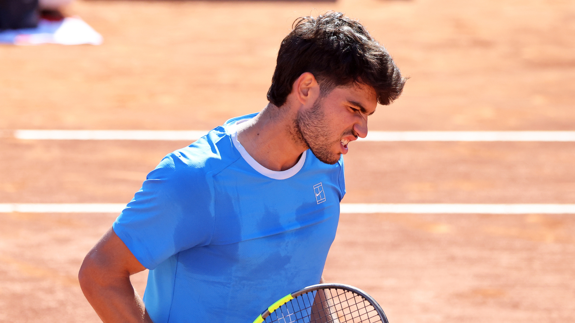 Alcaraz withdraws from Barcelona