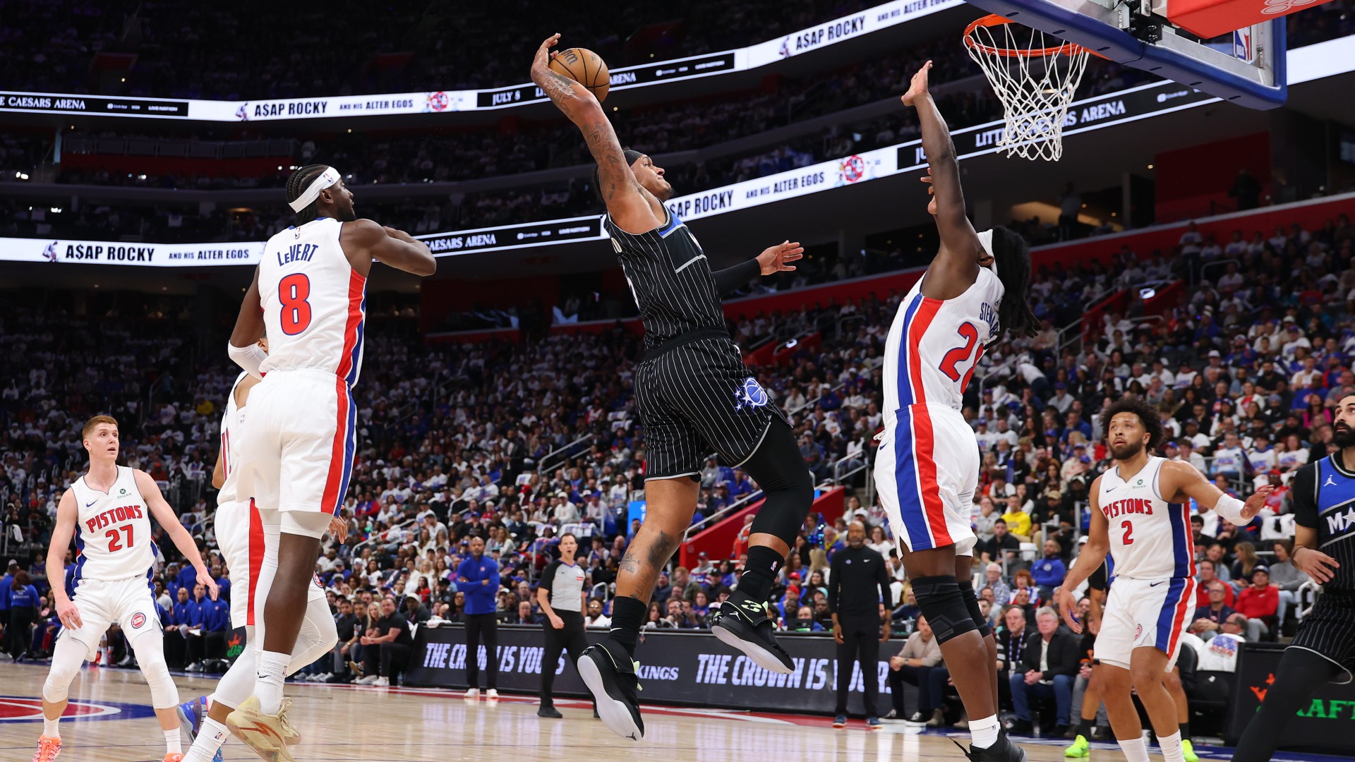 NBA: Magic stun top-seeded Pistons