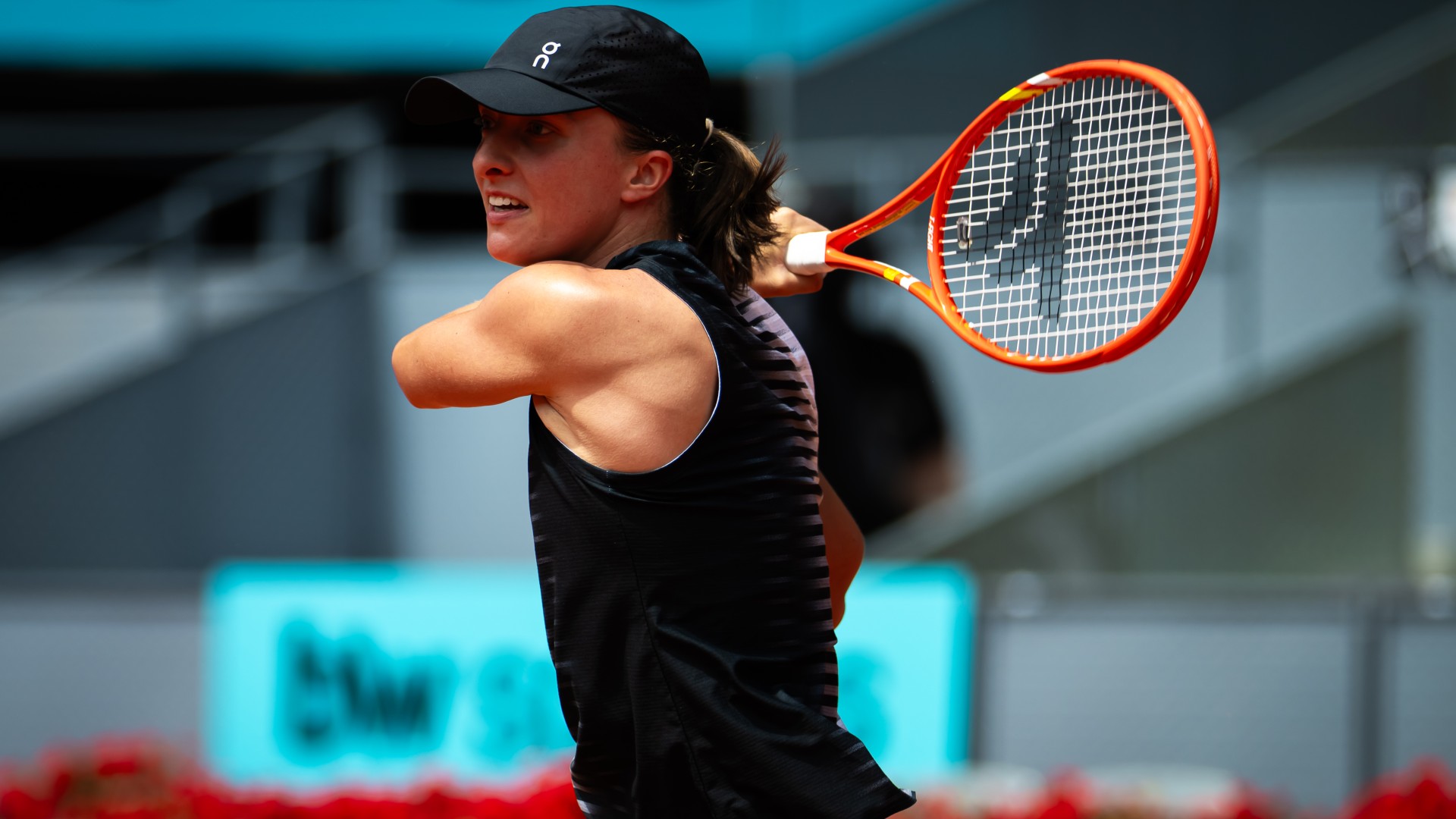 Swiatek defeat Snigur in Madrid