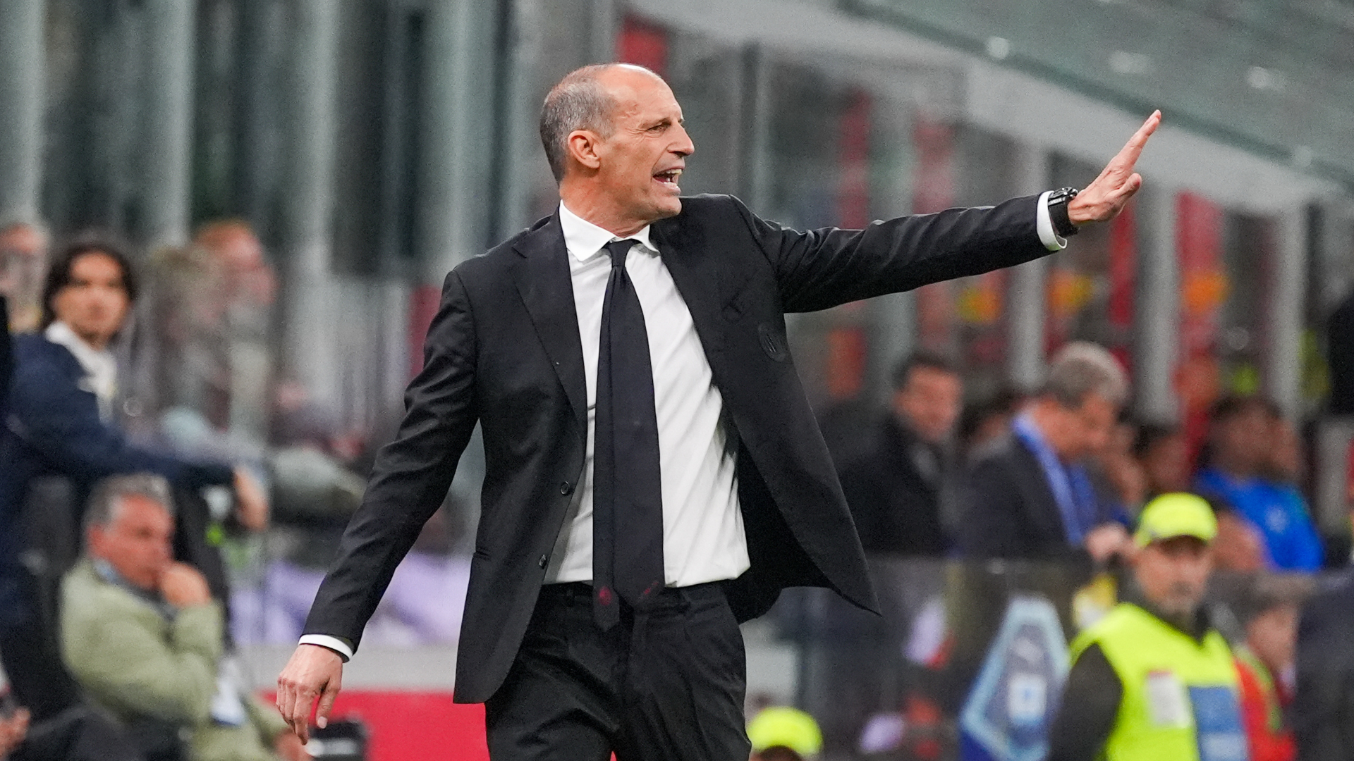 Allegri: Milan must respond now