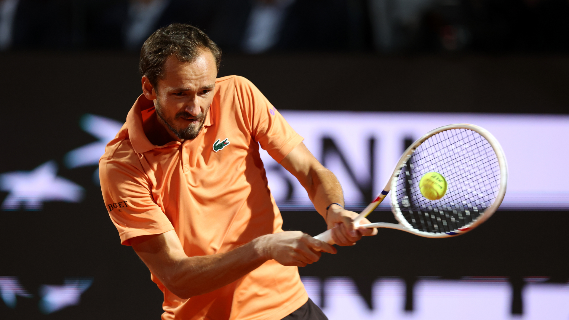 Medvedev into Italian Open quarters