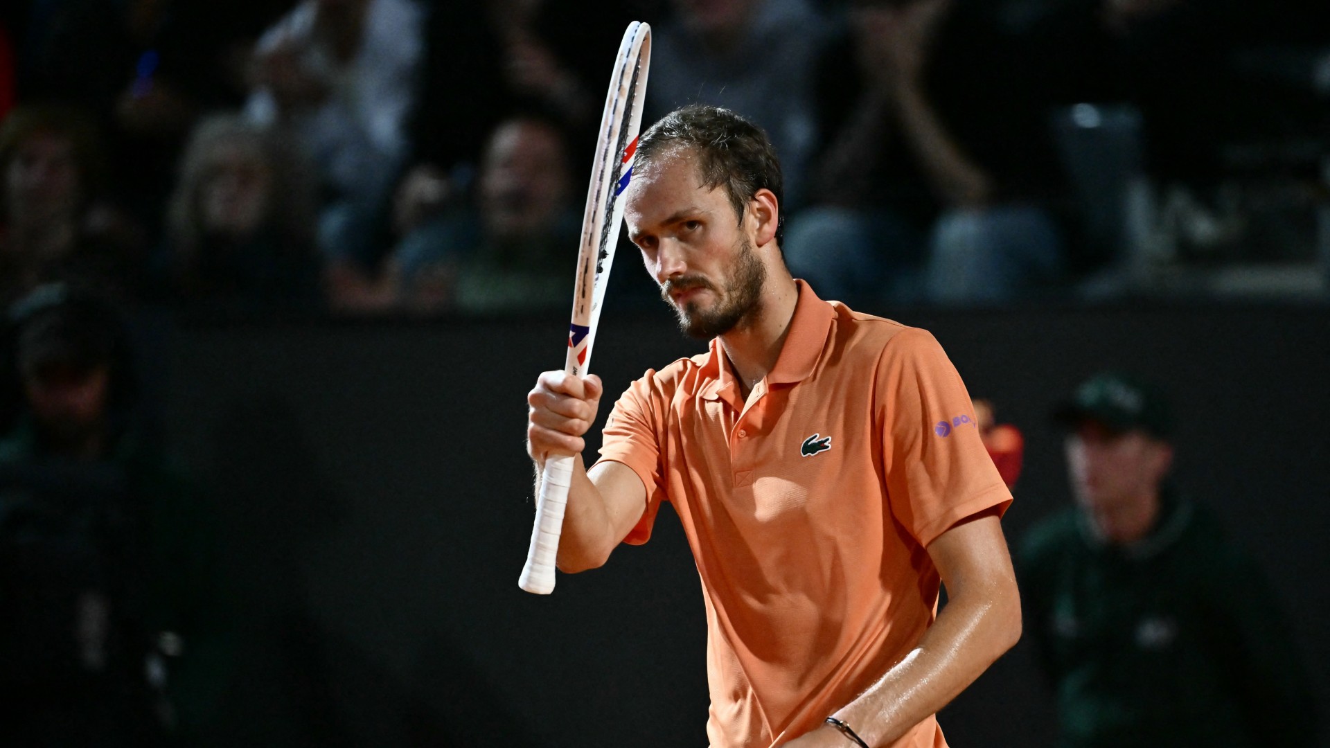 Medvedev into Italian Open SFs