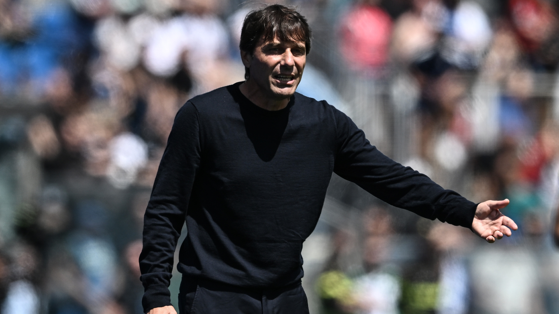 Conte suggests Napoli exit close