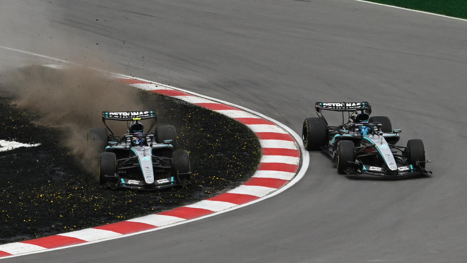 Russell wins Canada sprint race